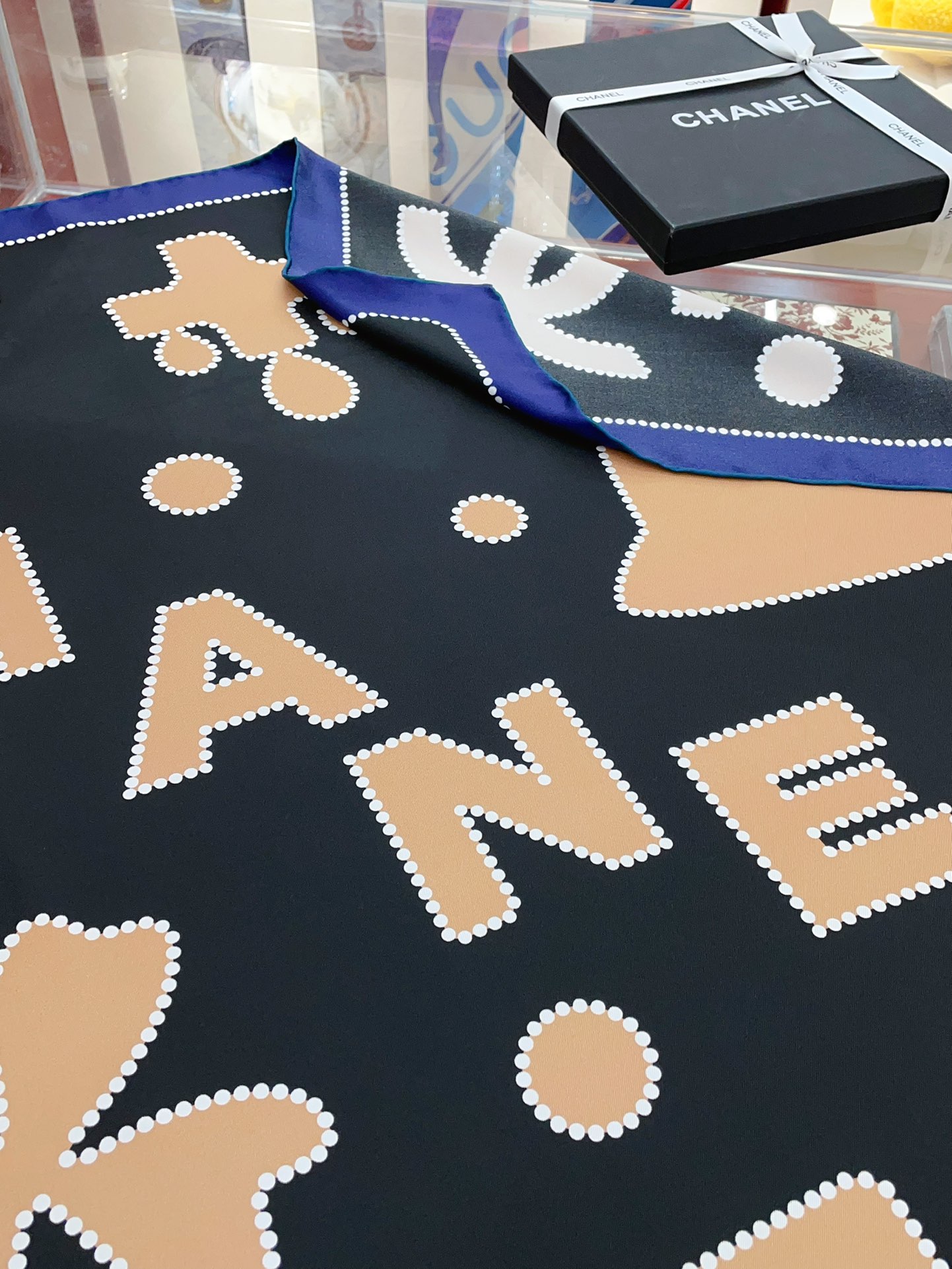 CC Scarf 90*90cm 0008