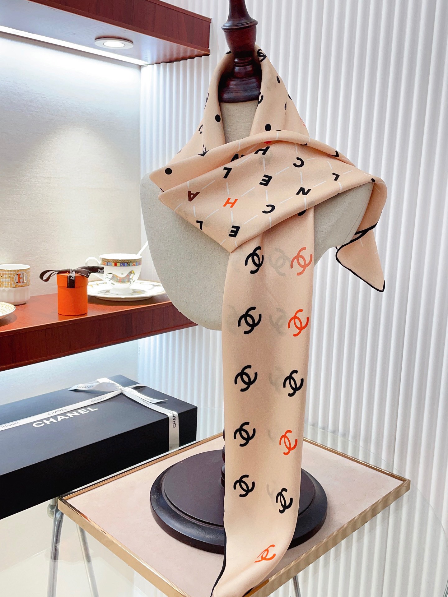 CC Scarf 90*90cm 0018