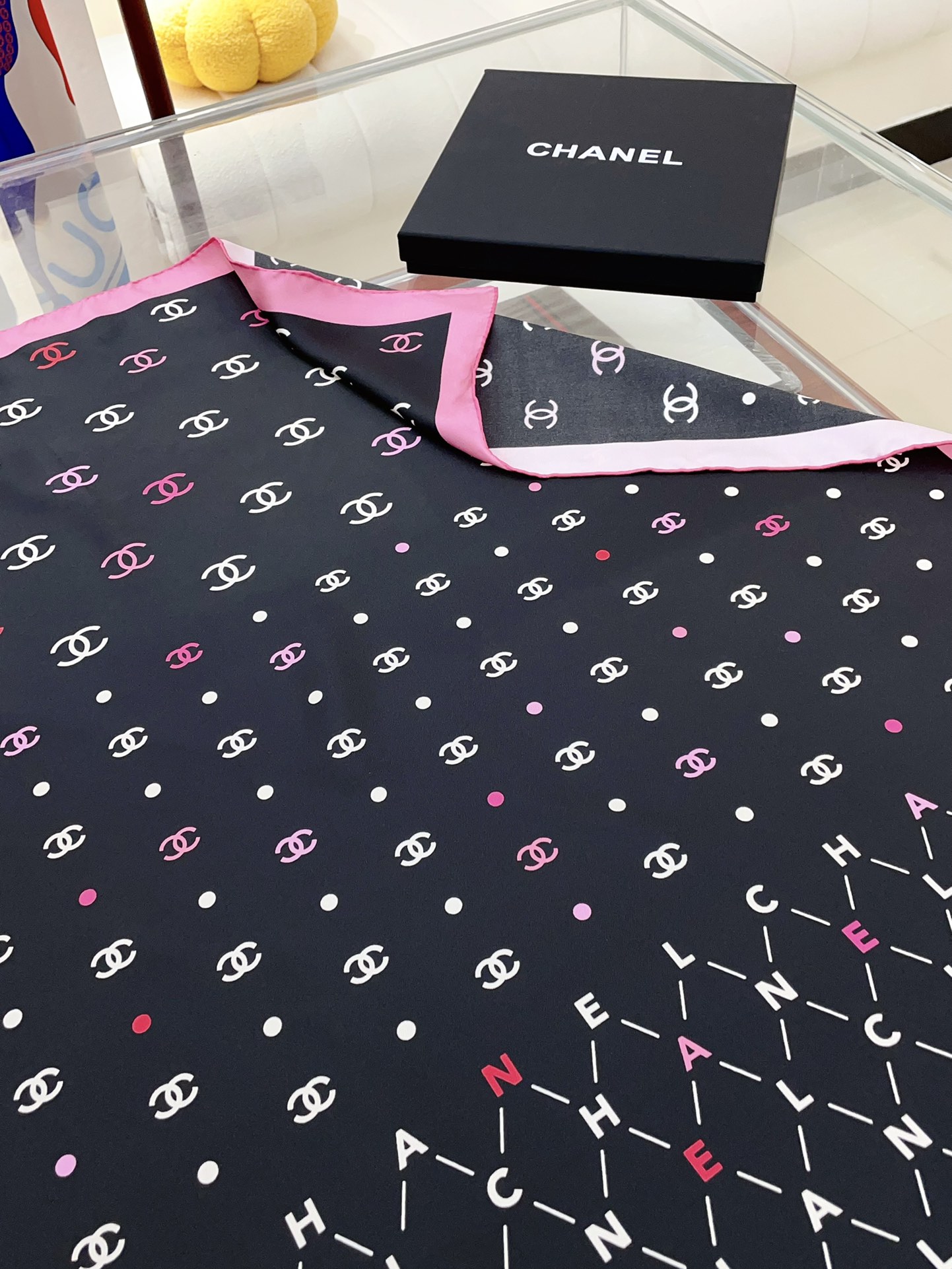 CC Scarf 90*90cm 0026