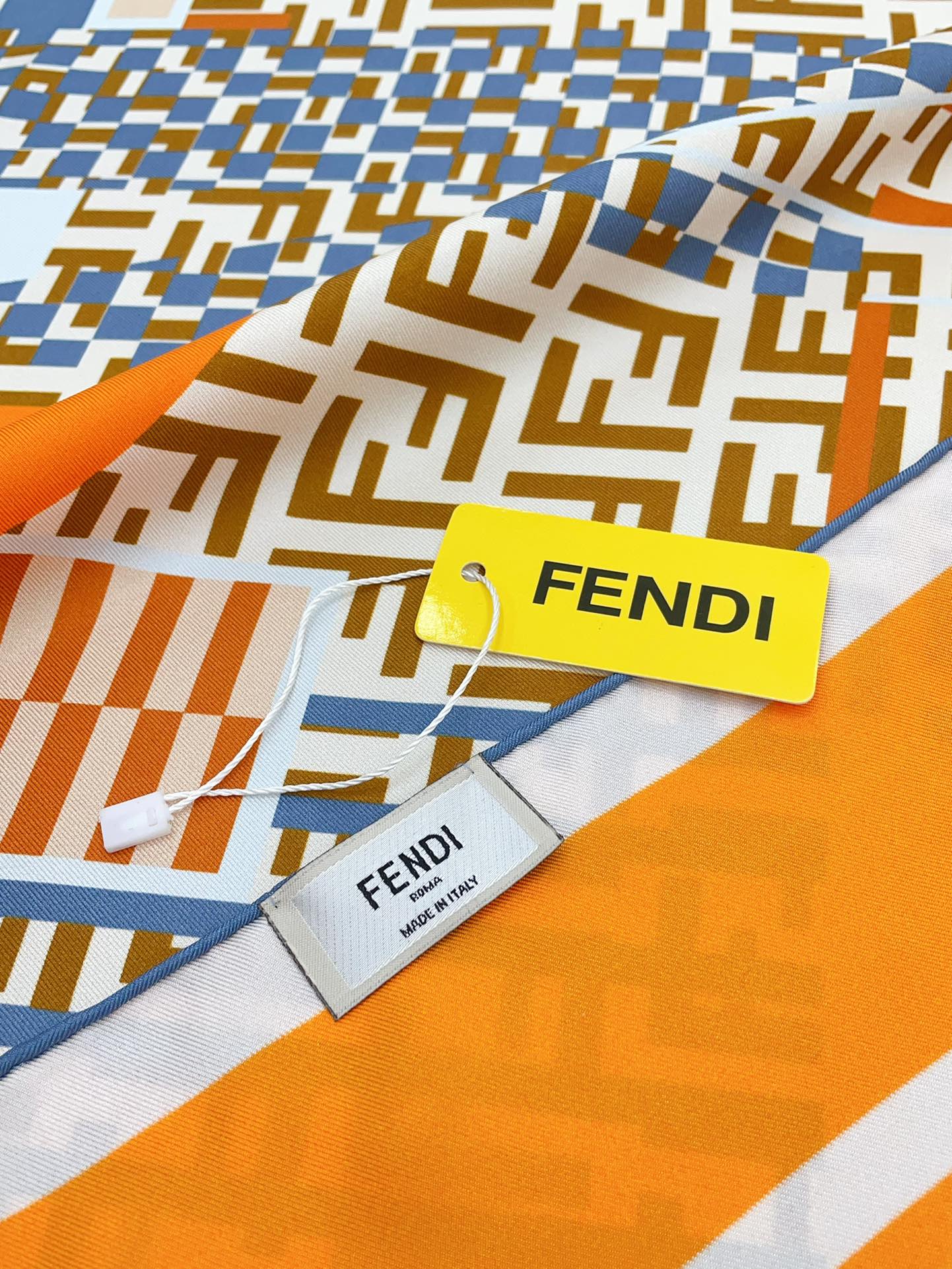 FD Scarf 90*90cm 0019