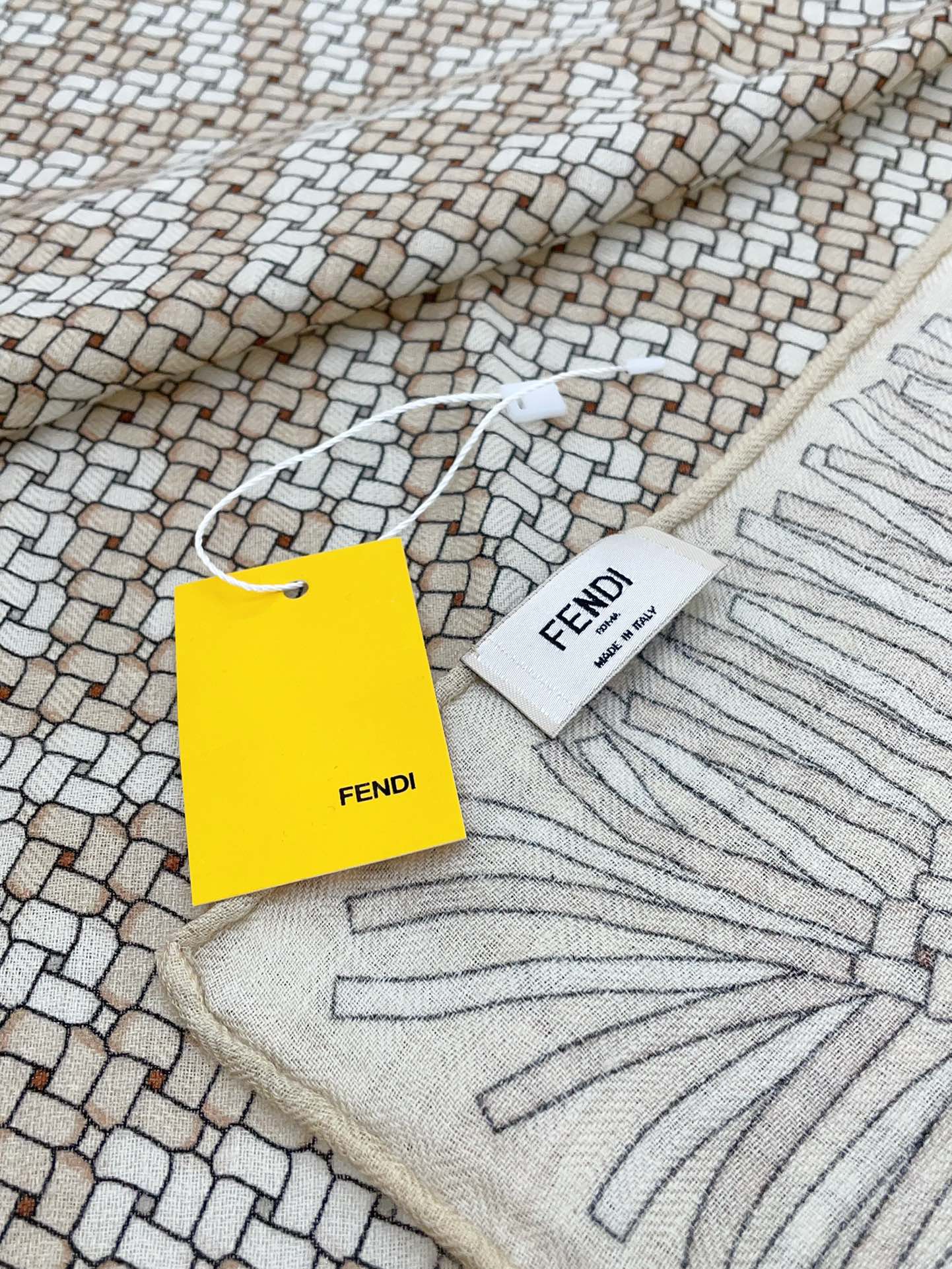 FD Scarf 140*140cm 0028