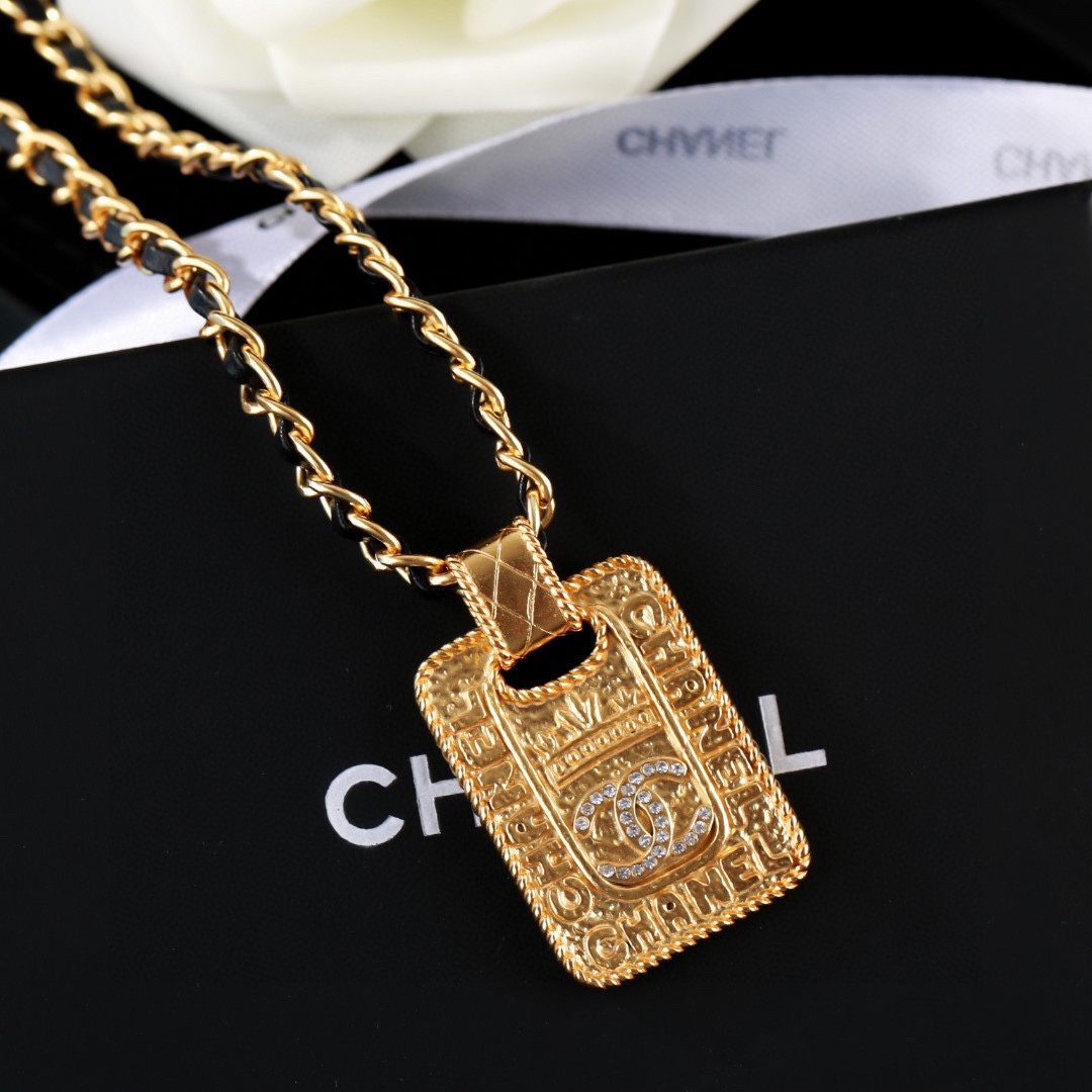 Chanel New Arrival Necklace 002