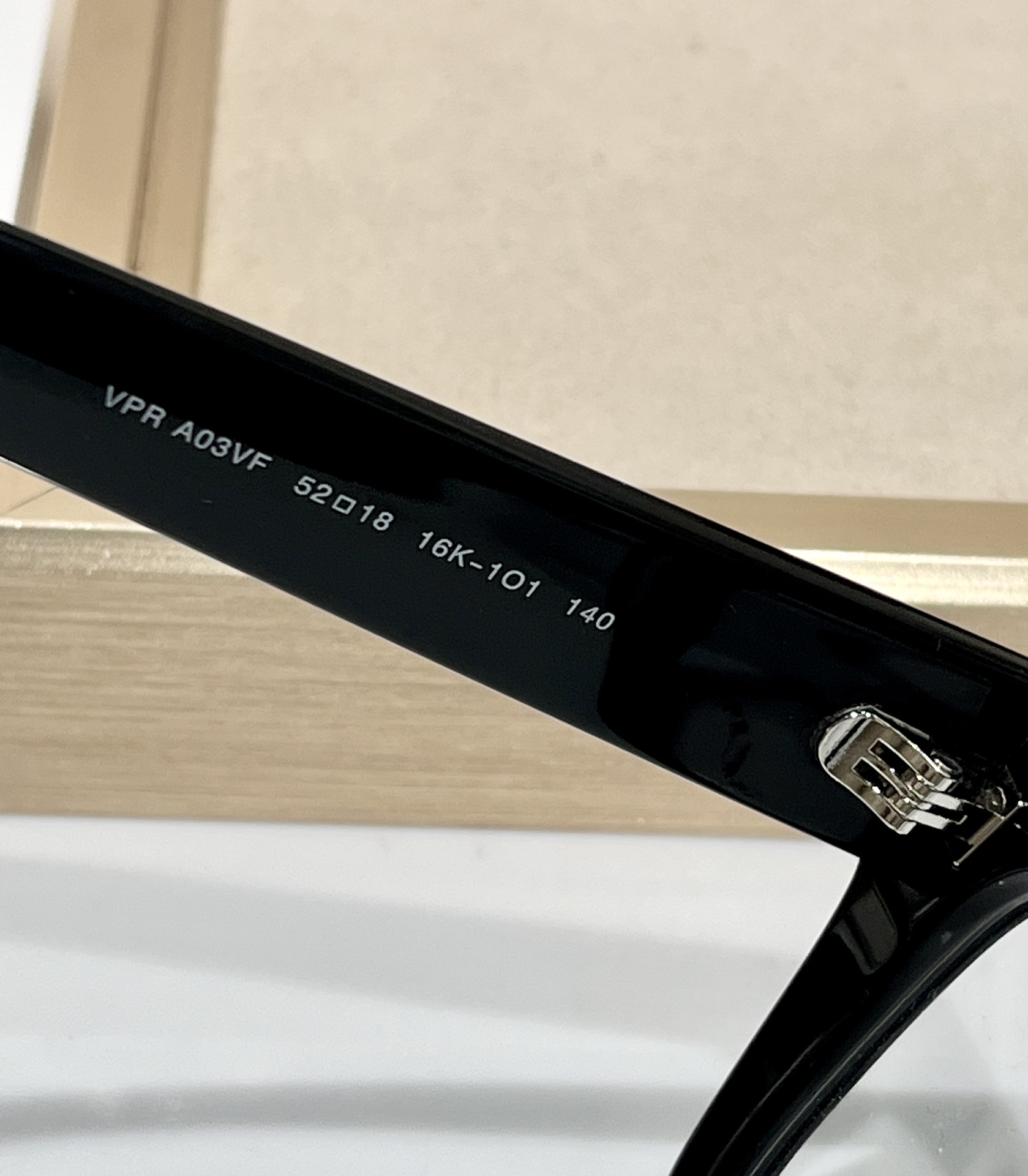 PRA VPRA03VF Size：52-18-140