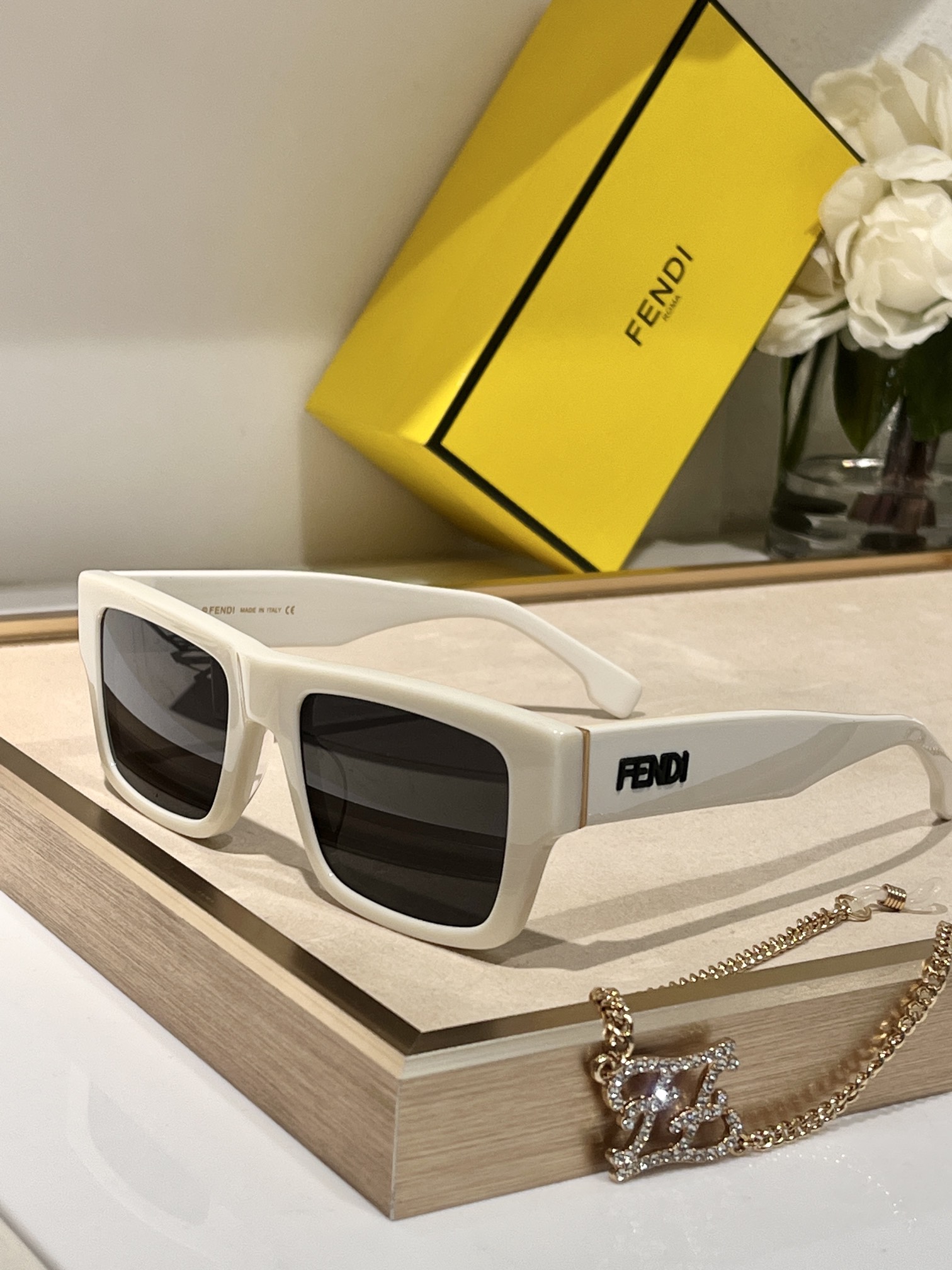 FEN MODEL: FOA514V SIZE:52��21-145 (only sunglasses ,without chain )