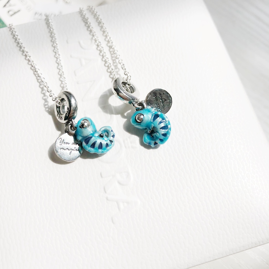 Pan women necklace 23