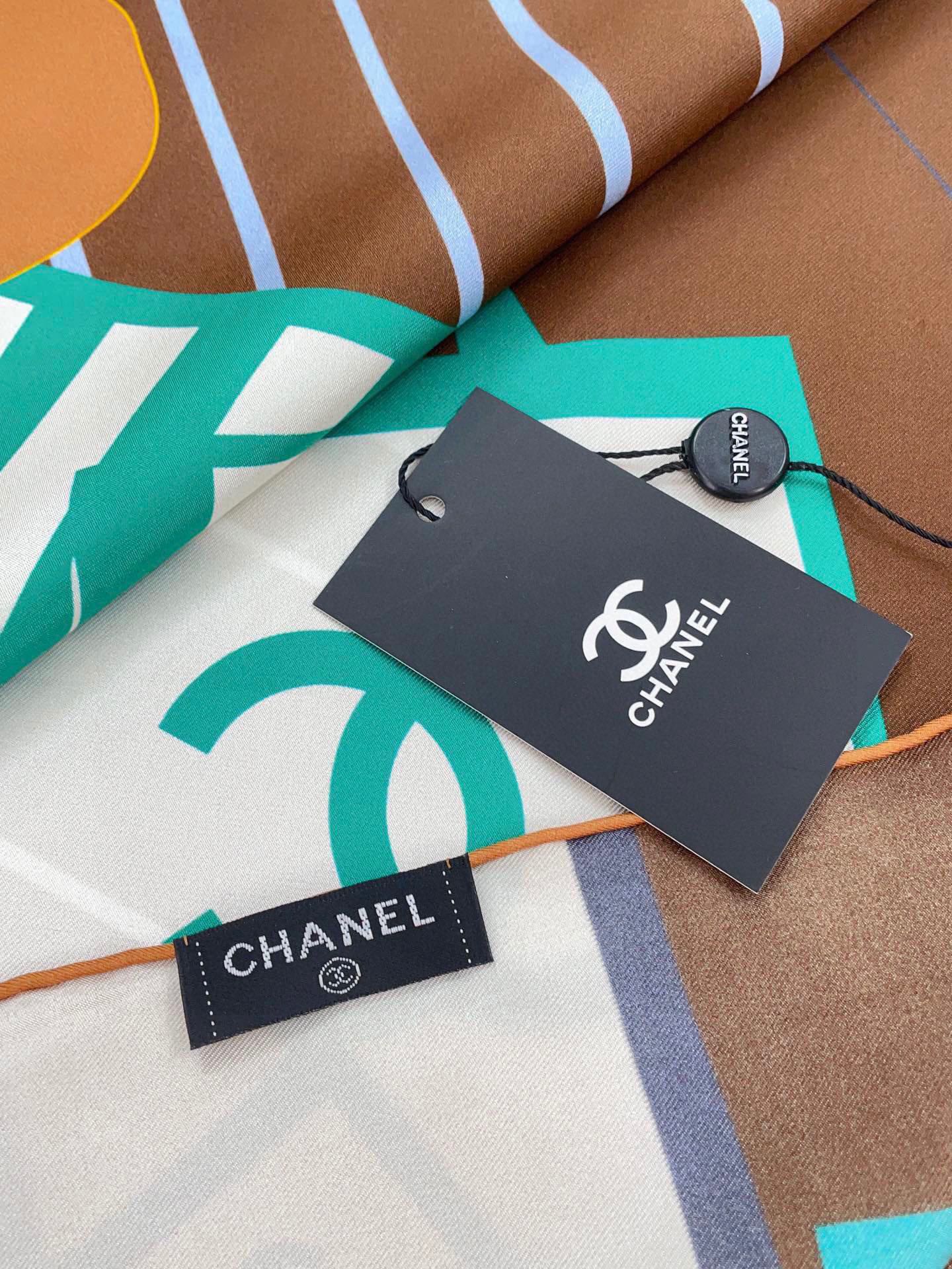 CC Scarf 90*90cm 0013