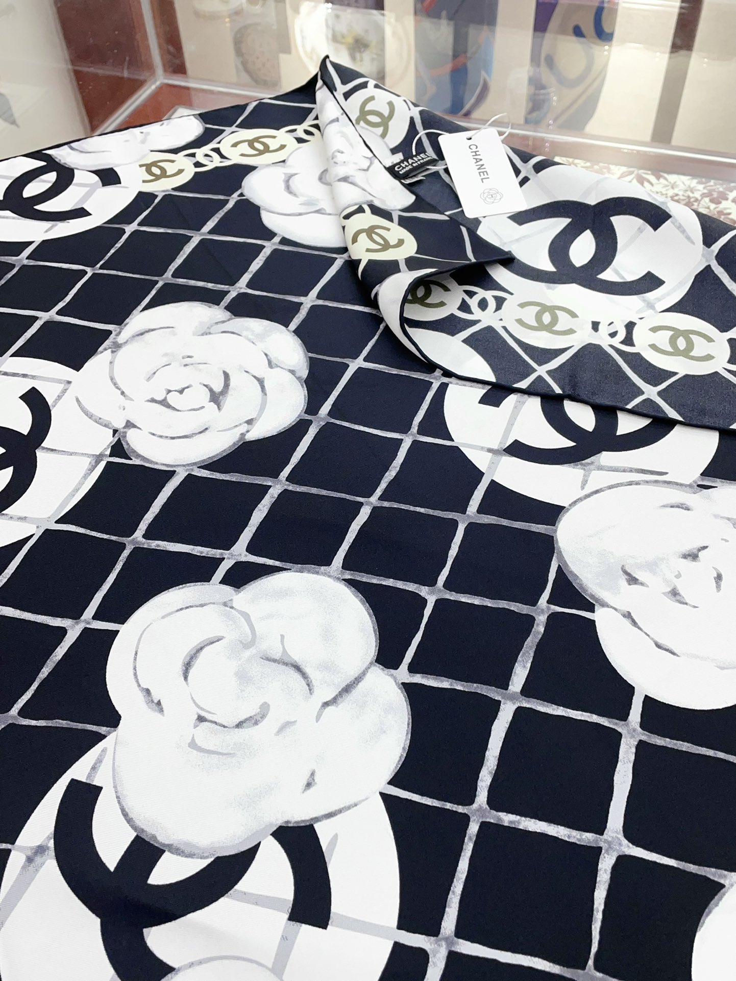 CC Scarf 90*90cm 0025