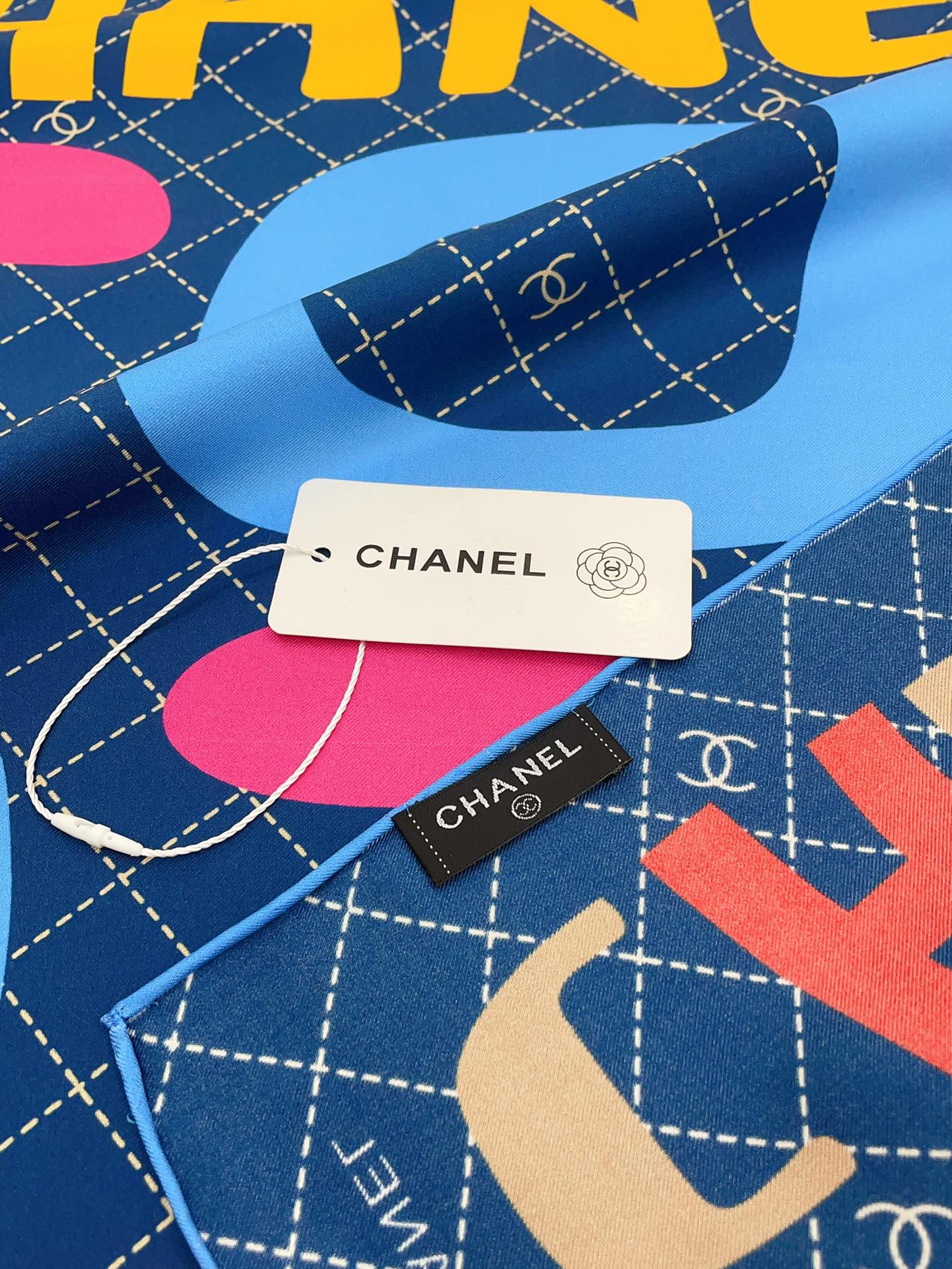 CC Scarf 90*90cm 0028