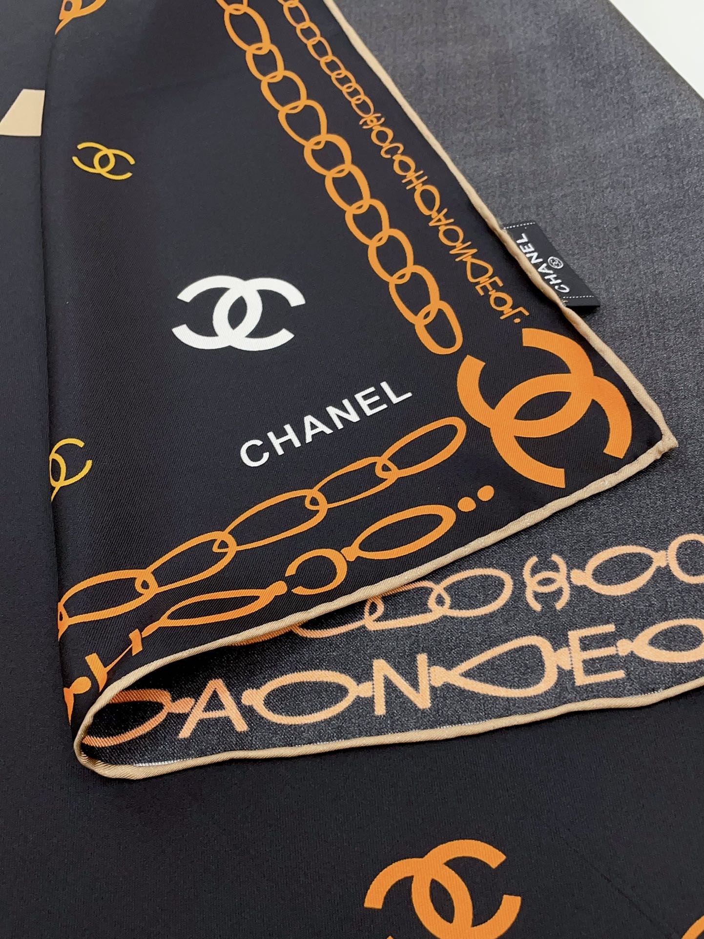 CC Scarf 90*90cm 0029