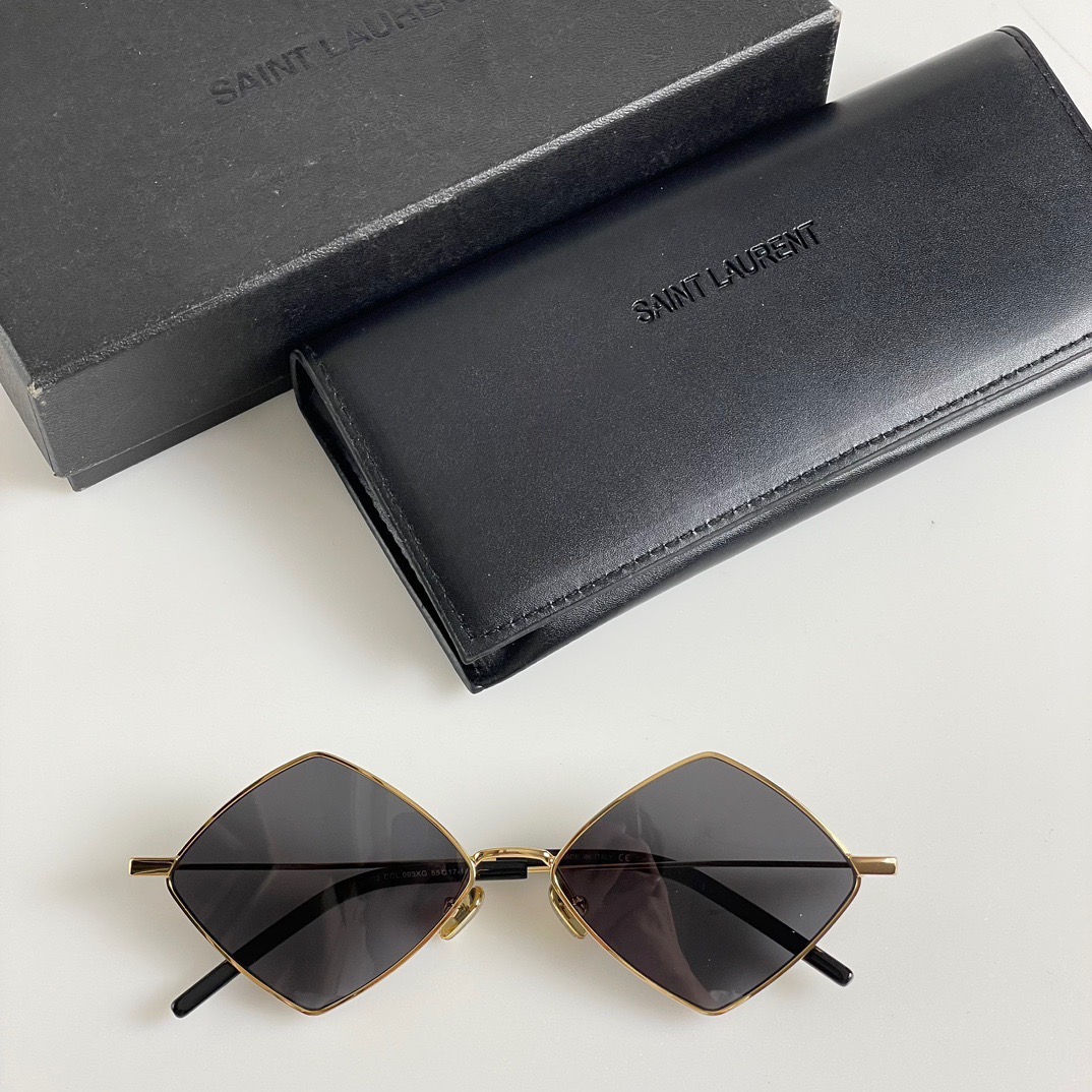 SL302 Size:55-17- 145