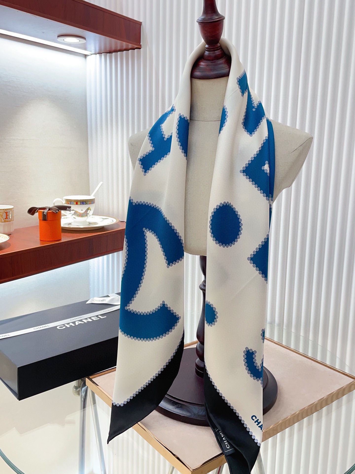 CC Scarf 90*90cm 0008