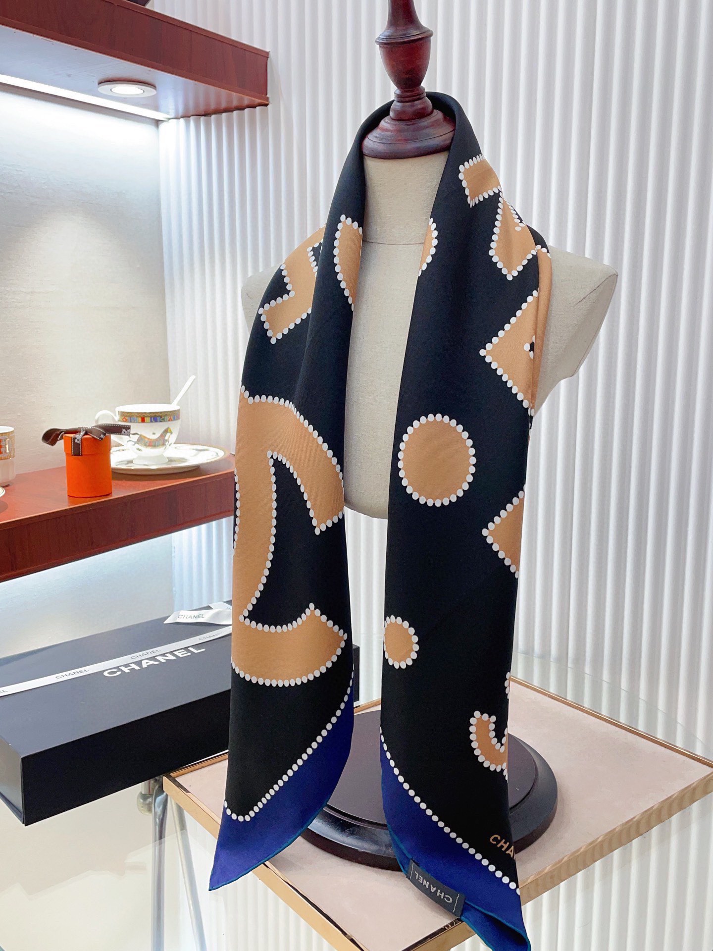 CC Scarf 90*90cm 0008