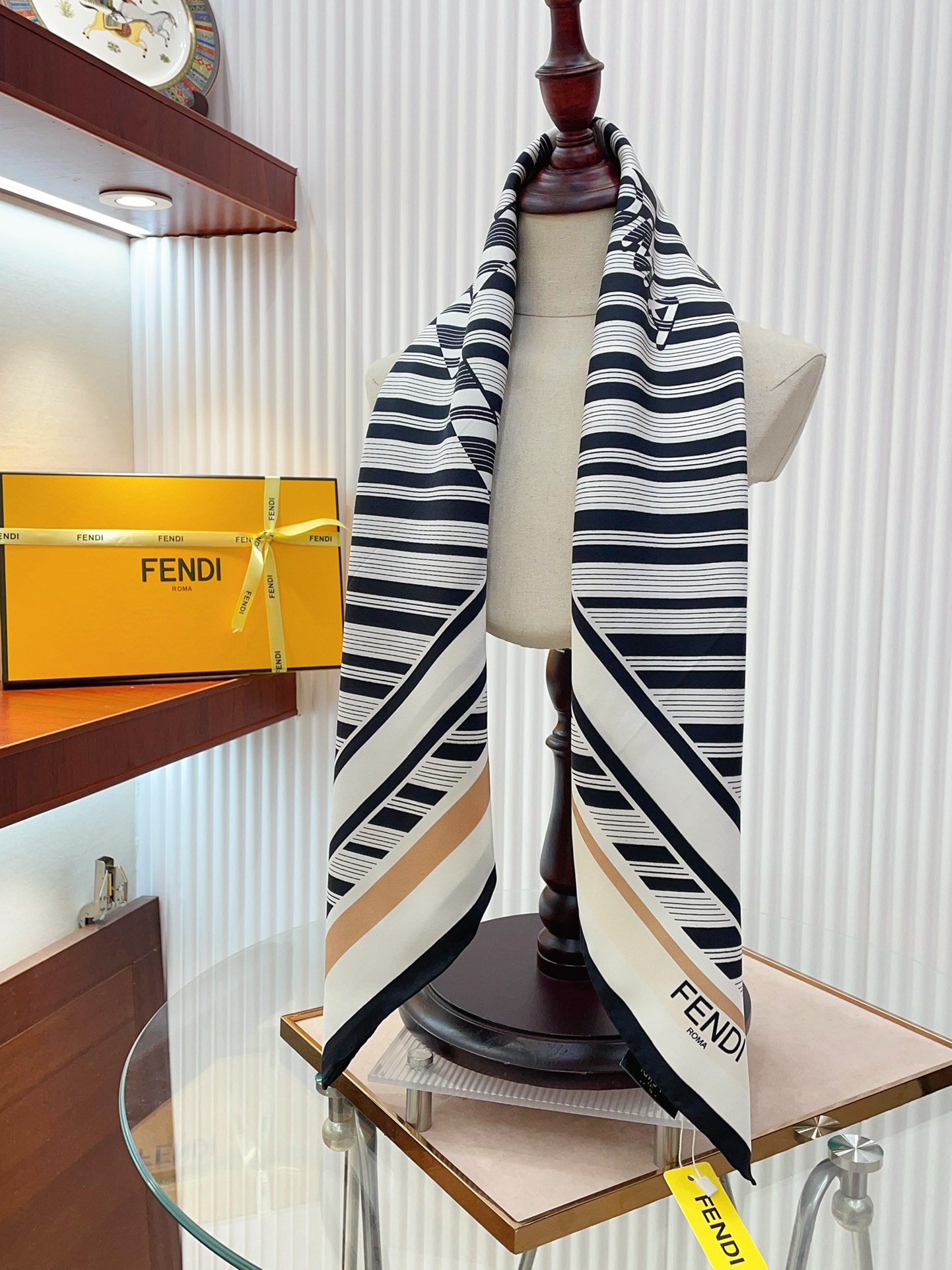 FD Scarf 90*90cm 0018