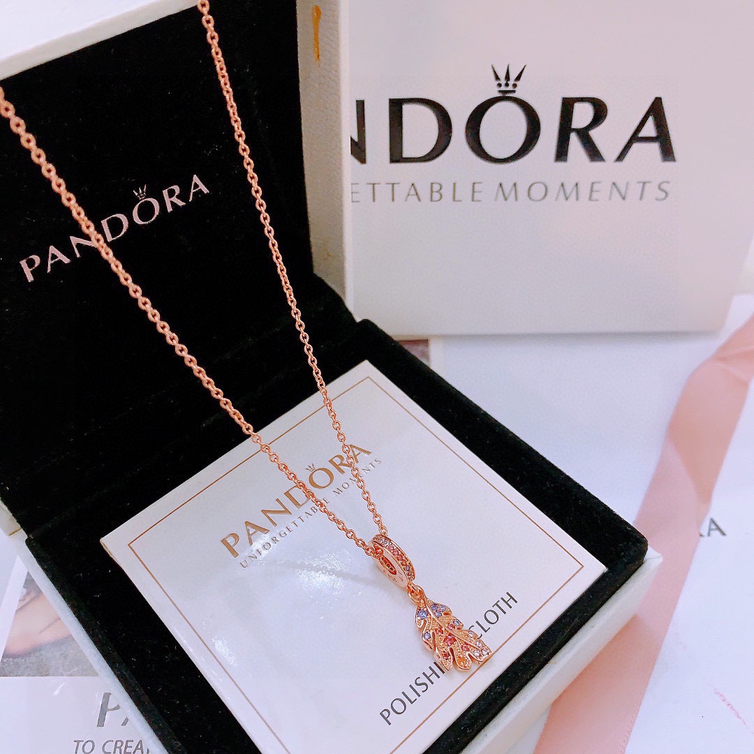 Pan women necklace 63