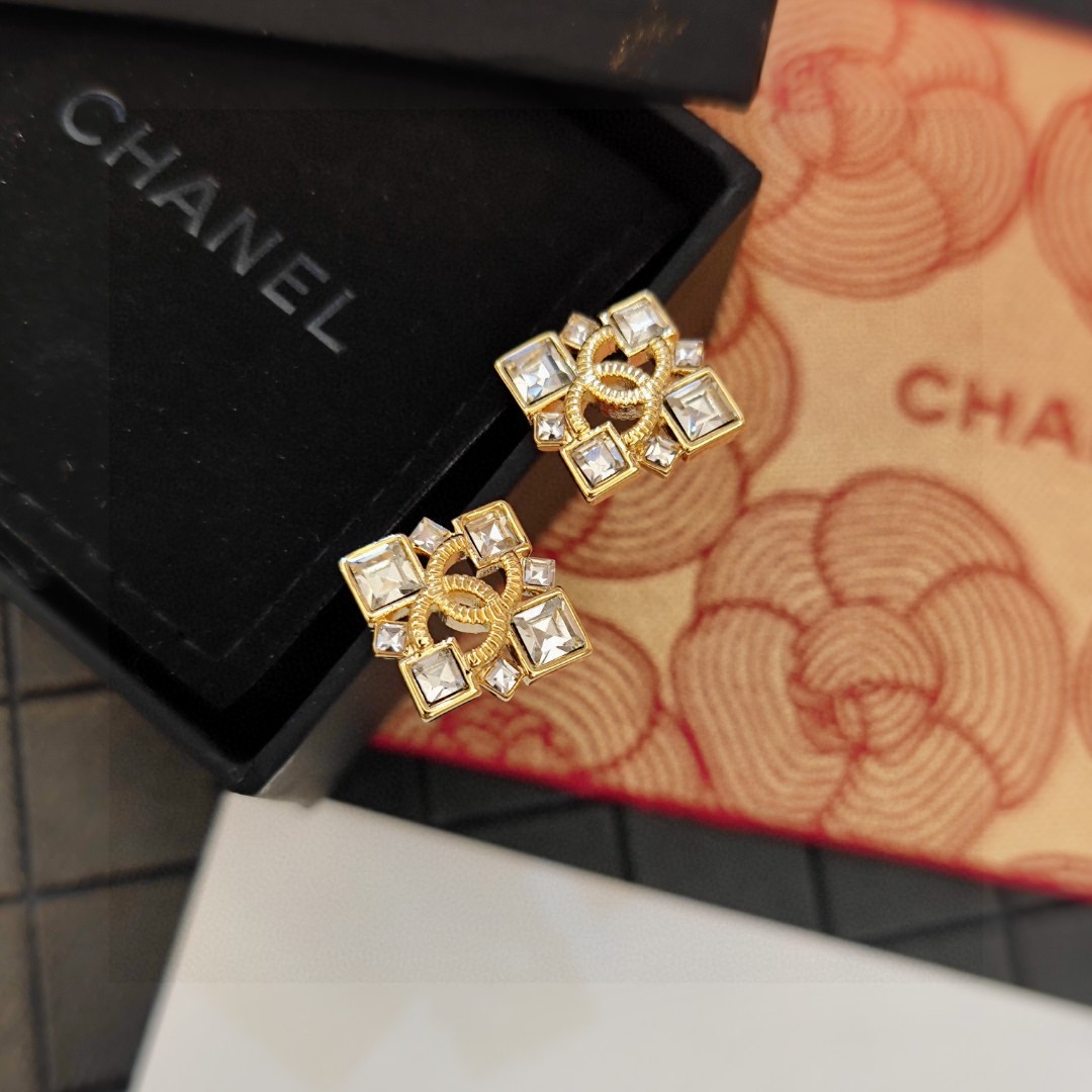CC Jewelry New 40