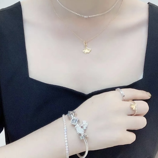 Pan women Necklace 37