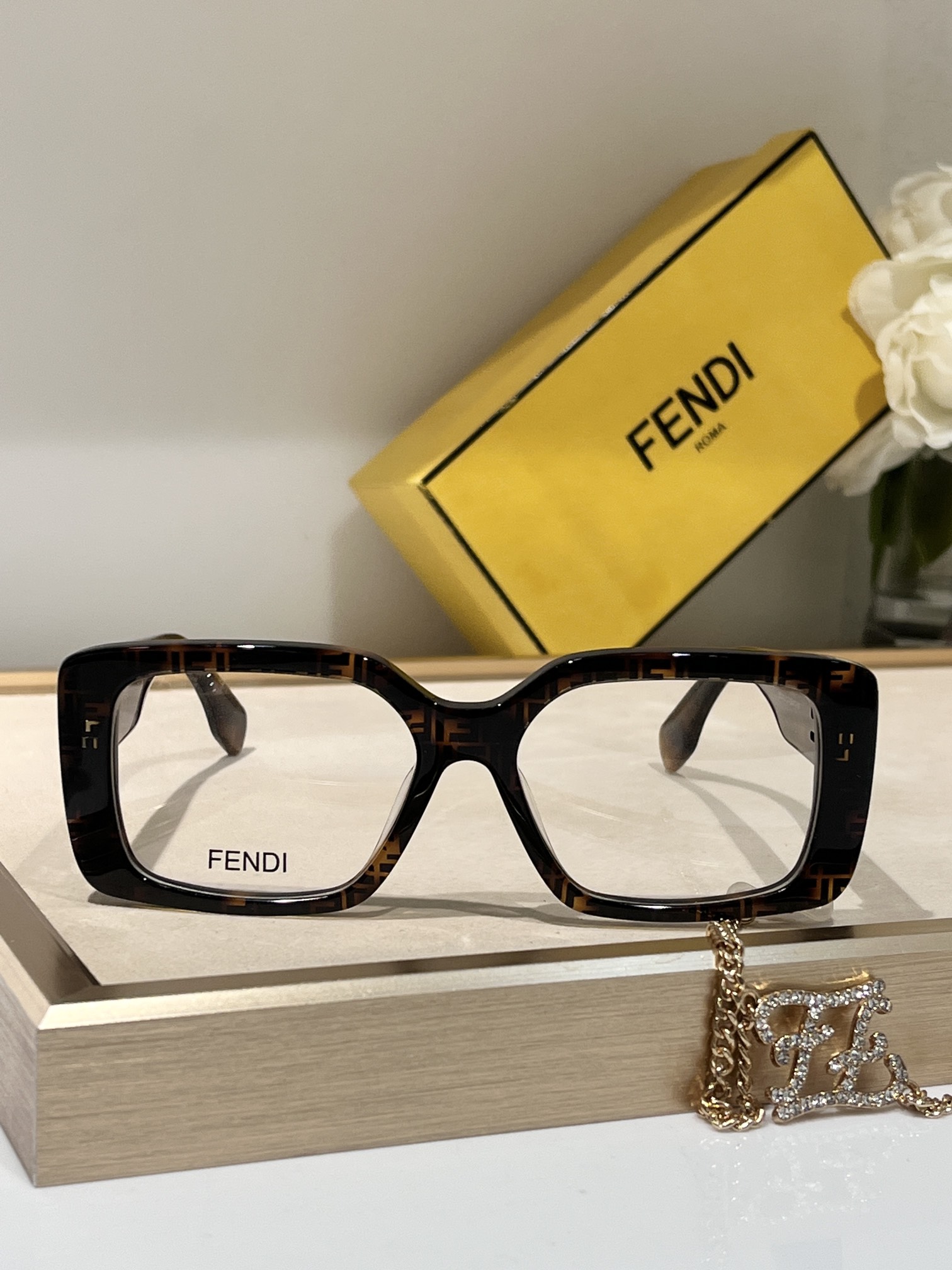 FEN MODEL: FE50072 SIZE:52��17-145