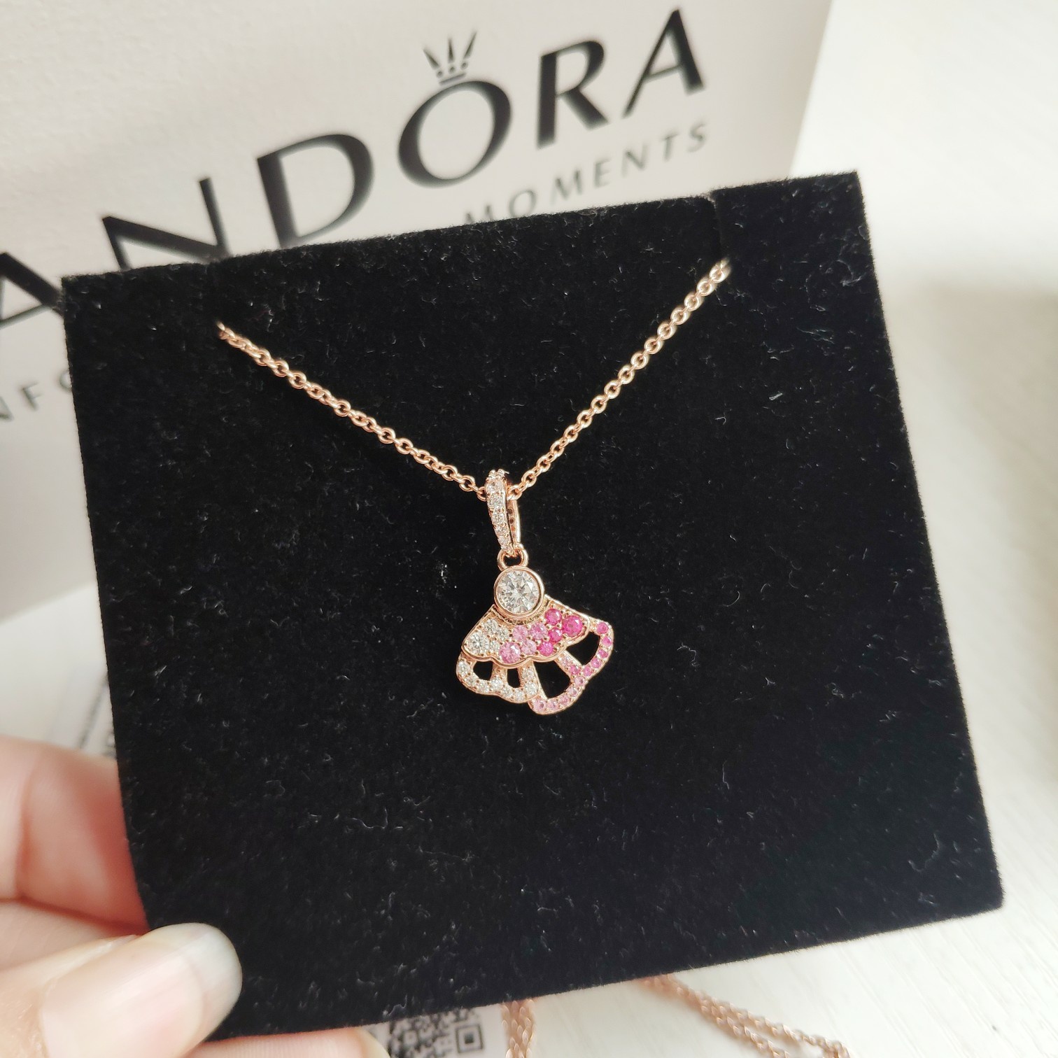 Pan women necklace 25