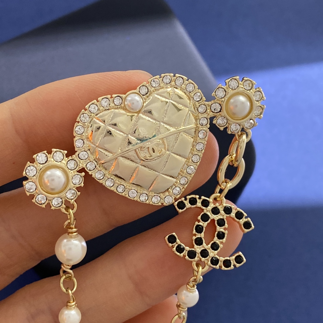 CC new arrival brooch 018