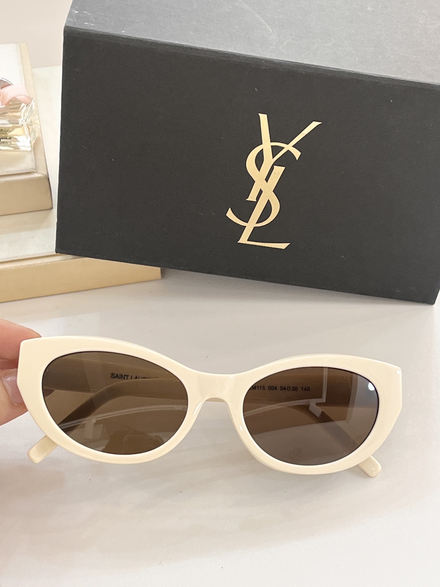 SL M115 size：54-20-140