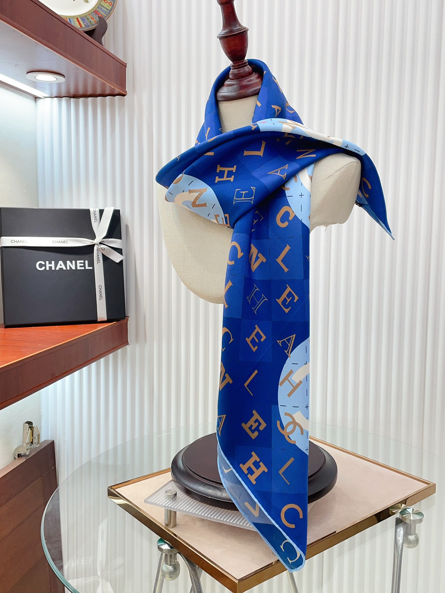 CC Scarf 90*90cm 0027