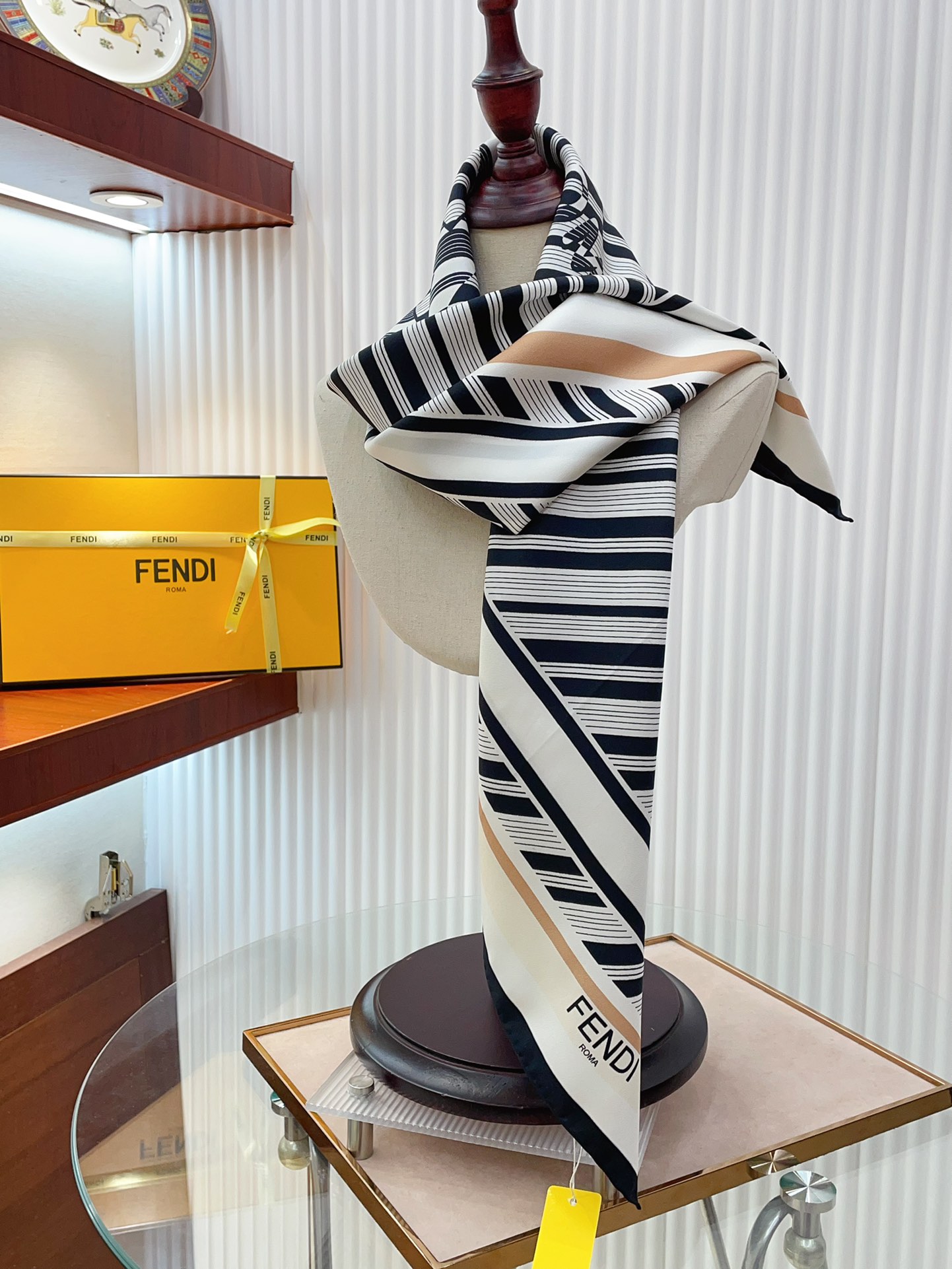 FD Scarf 90*90cm 0018