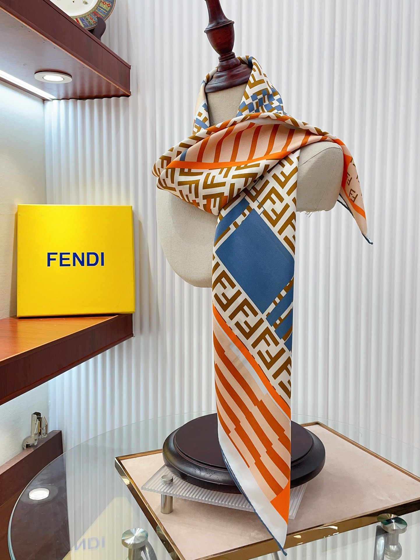 FD Scarf 90*90cm 0019