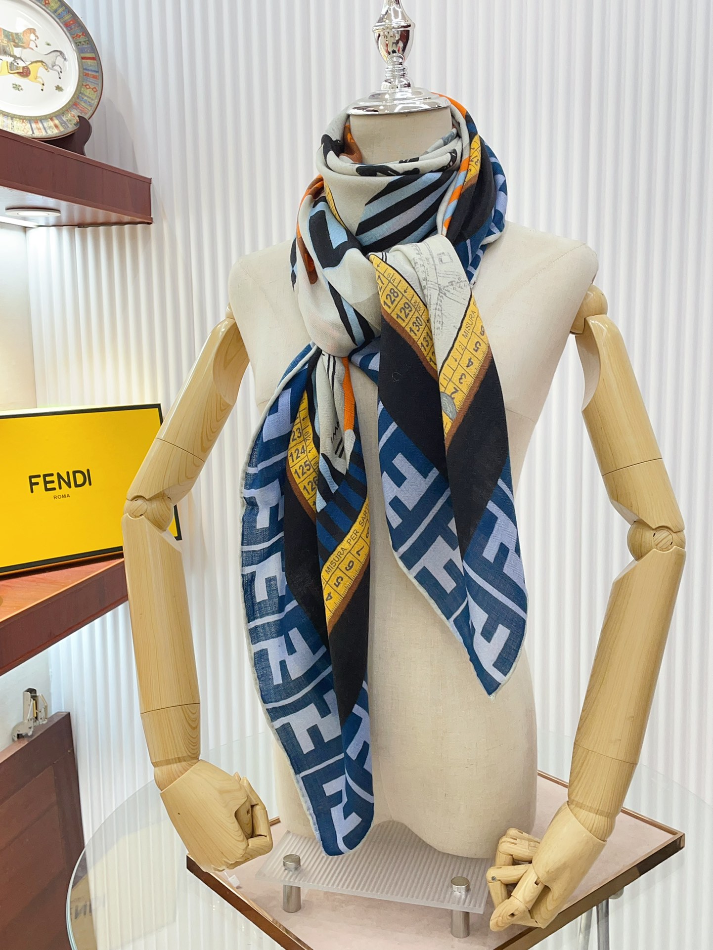 FD Scarf 140*140cm 0027
