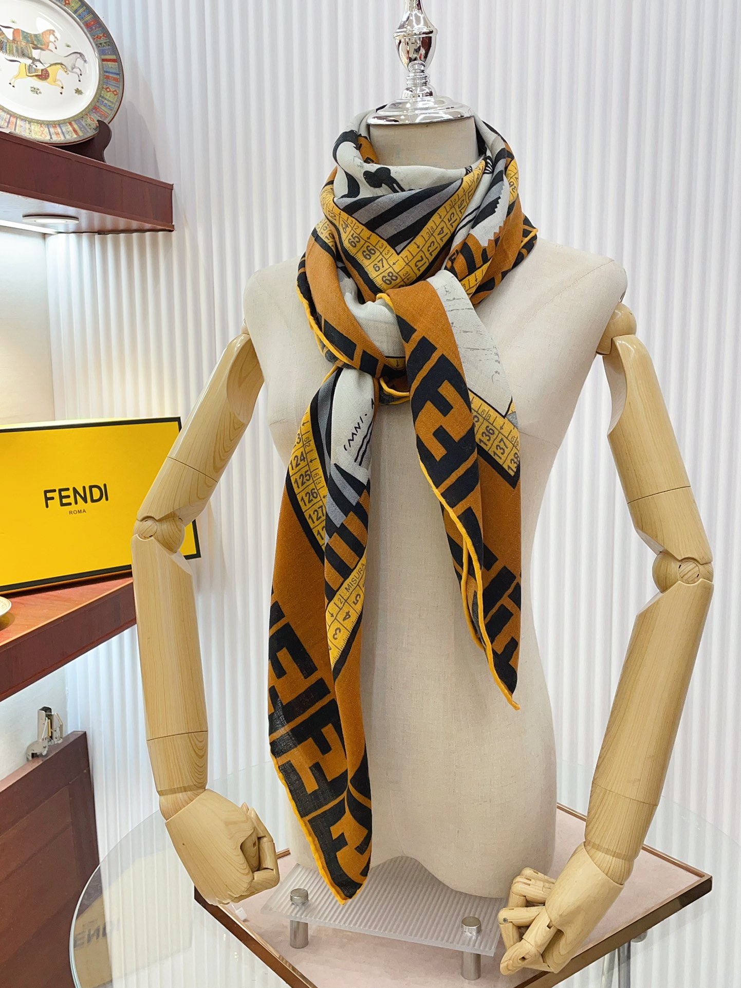 FD Scarf 140*140cm 0027