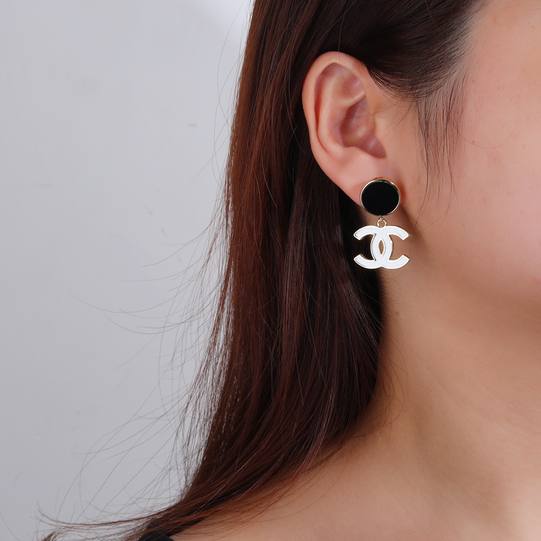 CC Jewelry New 40