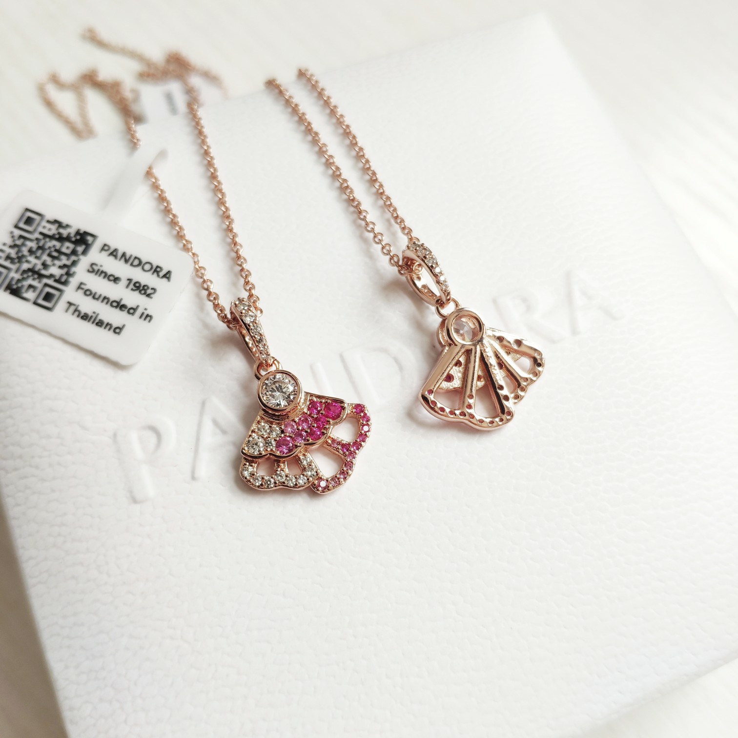 Pan women necklace 25