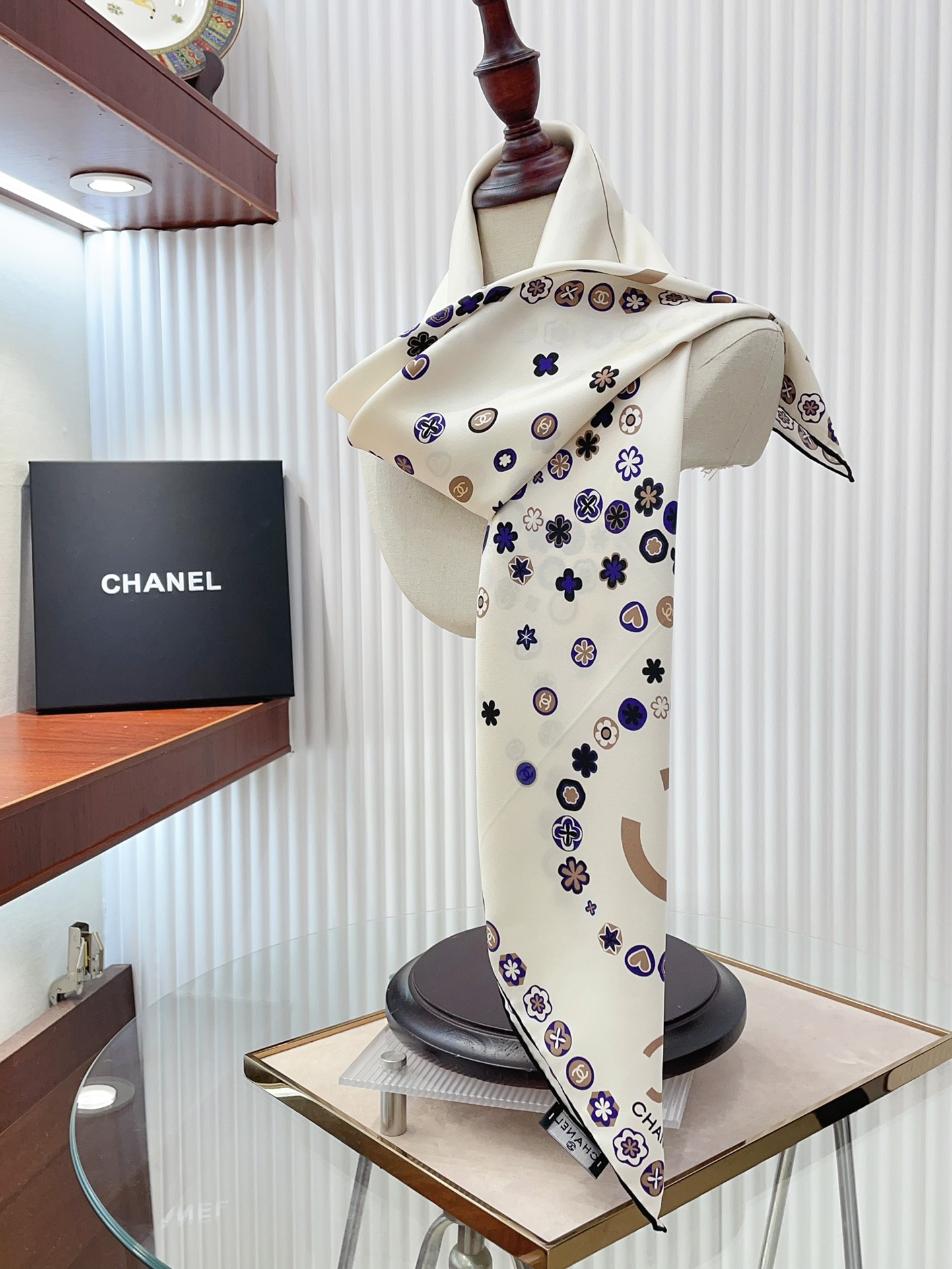 CC Scarf 90*90cm 0010