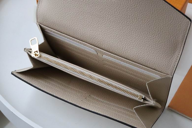 LV Bag 19.5X10.5X2.5cm 09