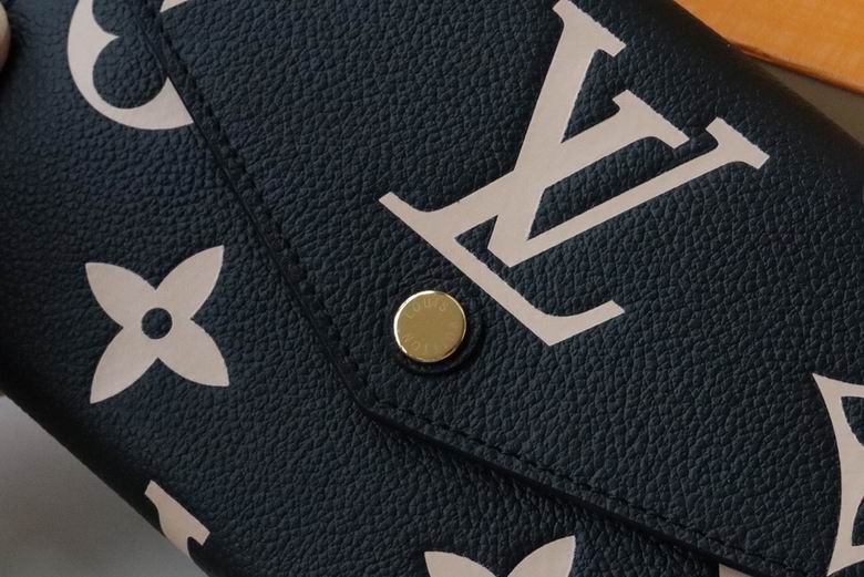 LV Bag 19.5X10.5X2.5cm 09