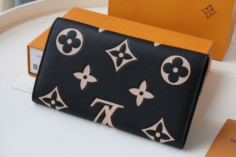 LV Bag 19.5X10.5X2.5cm 09