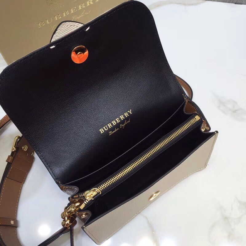 bb The Small Buckle Bag In House Check Beige For Women, Women's Bags 7.5in/19cm