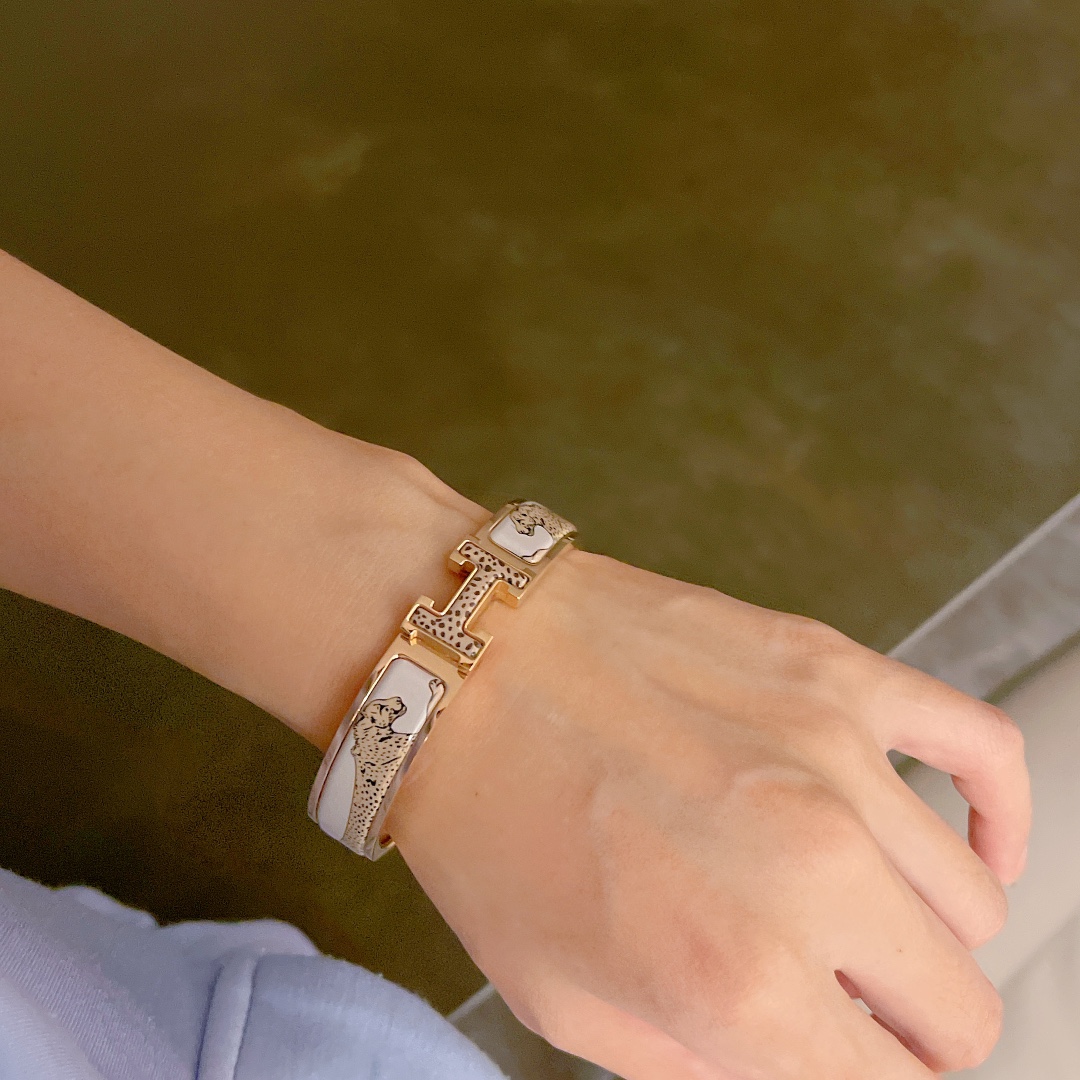 HE bracelet 8