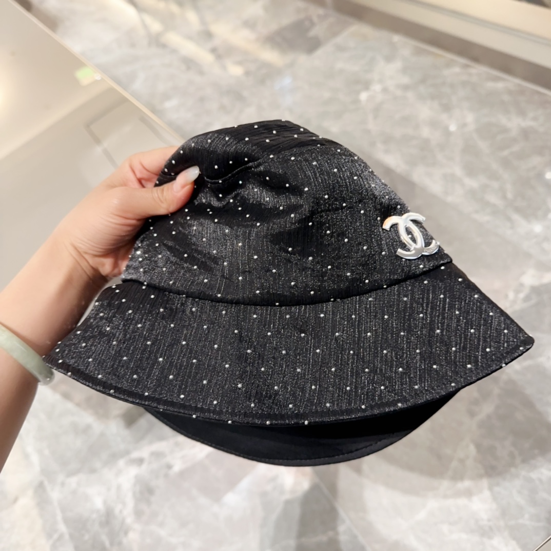CC Hat 0004