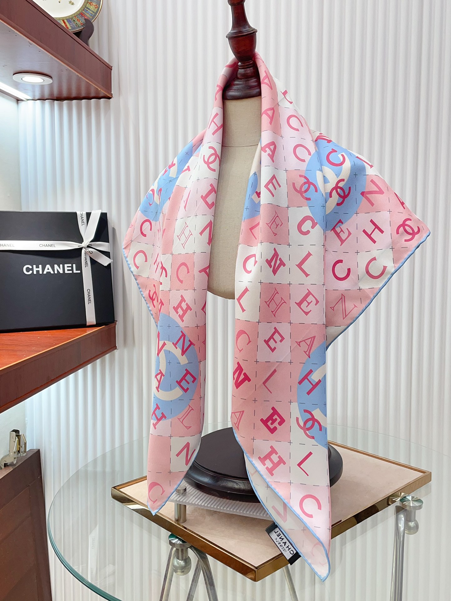 CC Scarf 90*90cm 0027