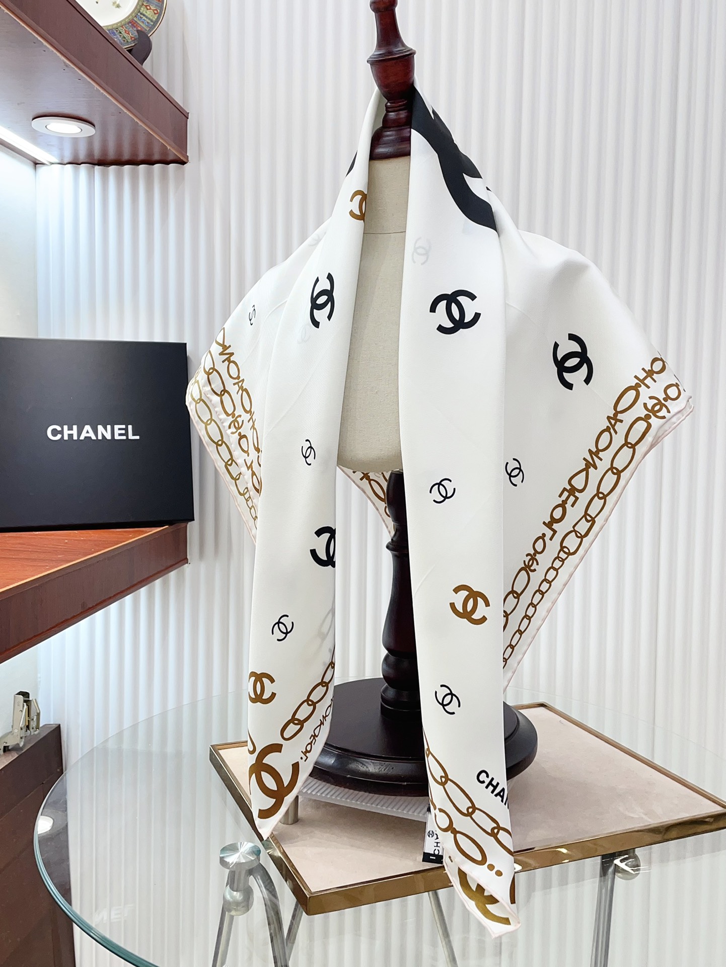 CC Scarf 90*90cm 0029