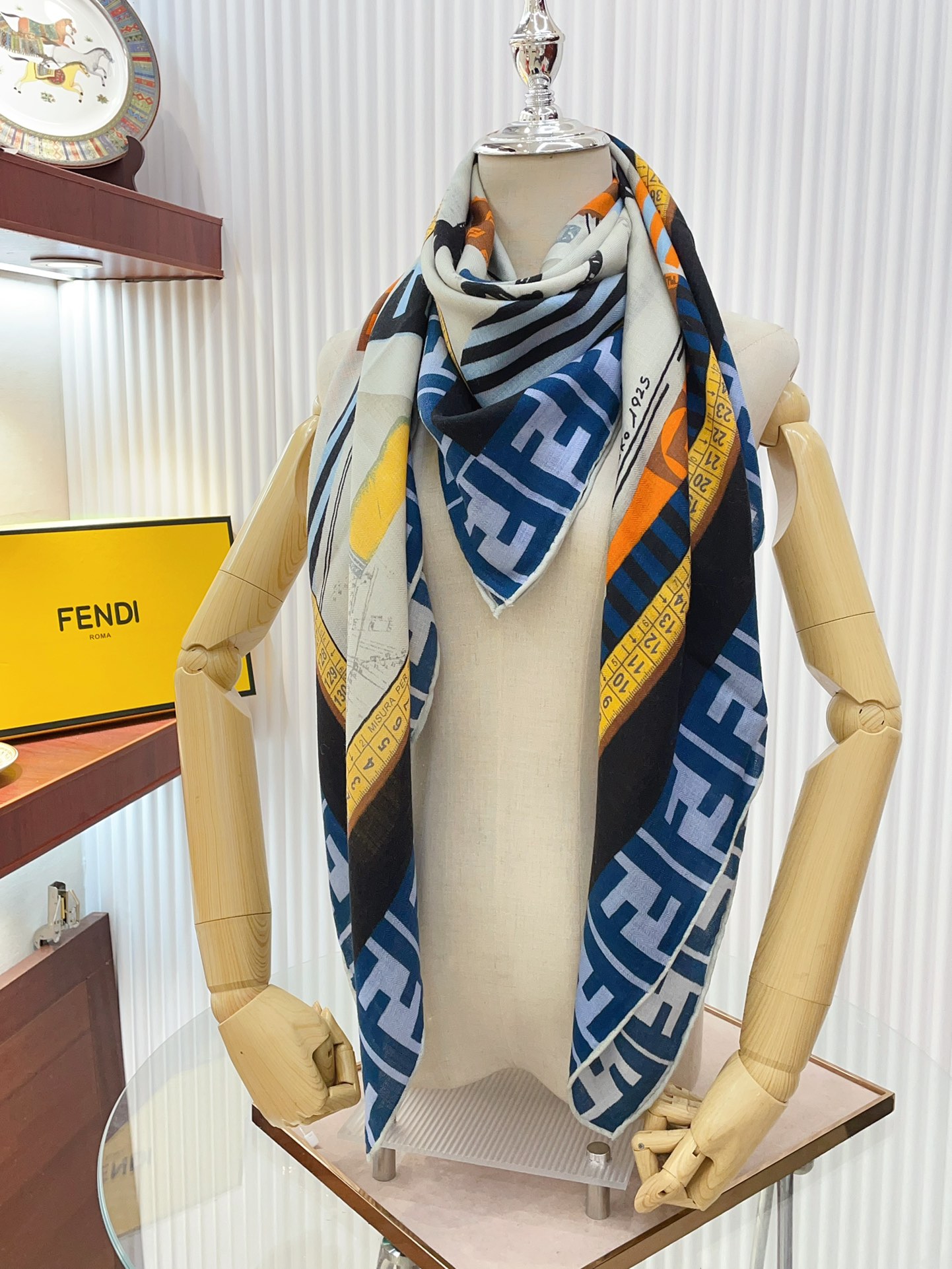 FD Scarf 140*140cm 0027