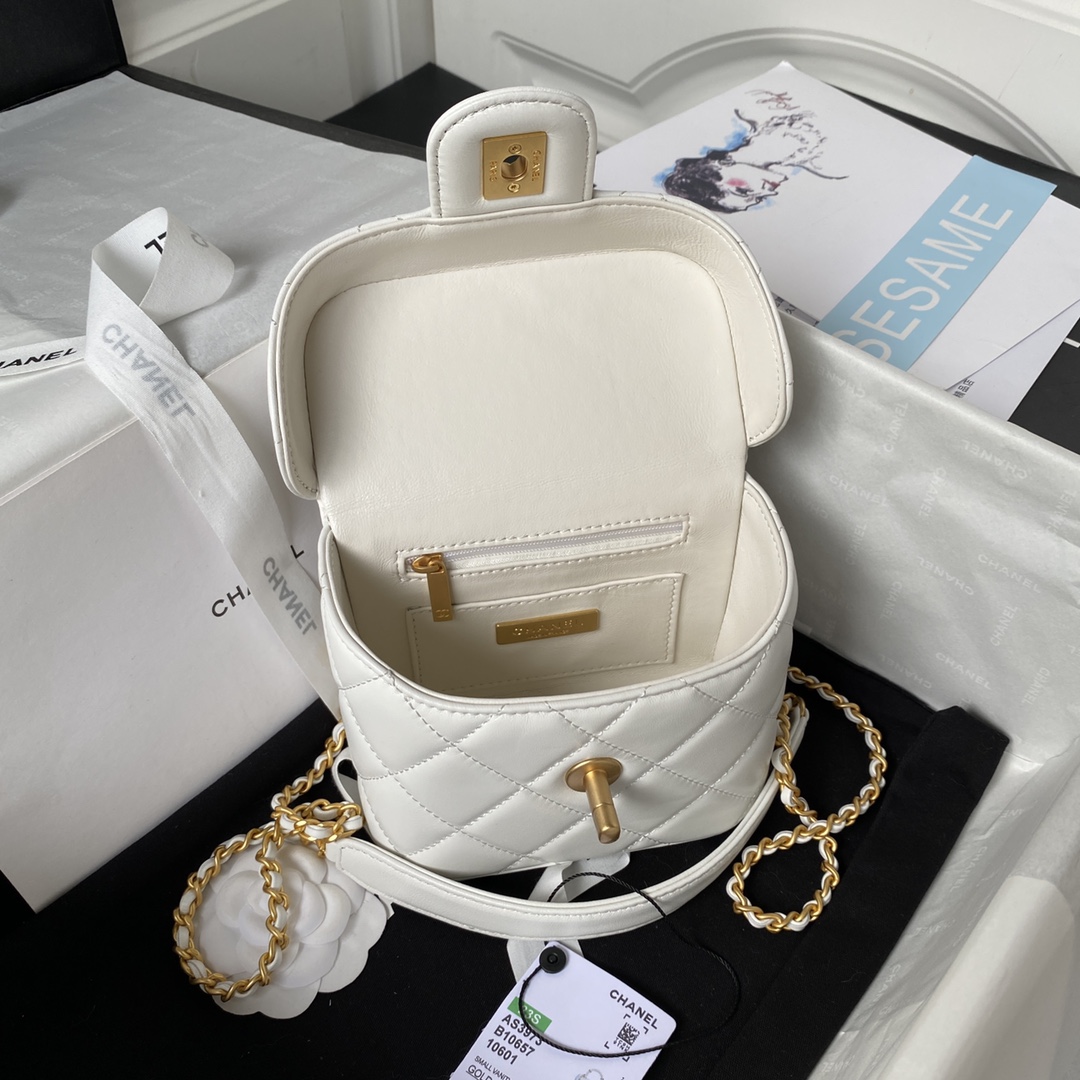 Cc Small Vanity Case White Lambskin & Gold-Tone Metal 12.5x15x8 cm Bag