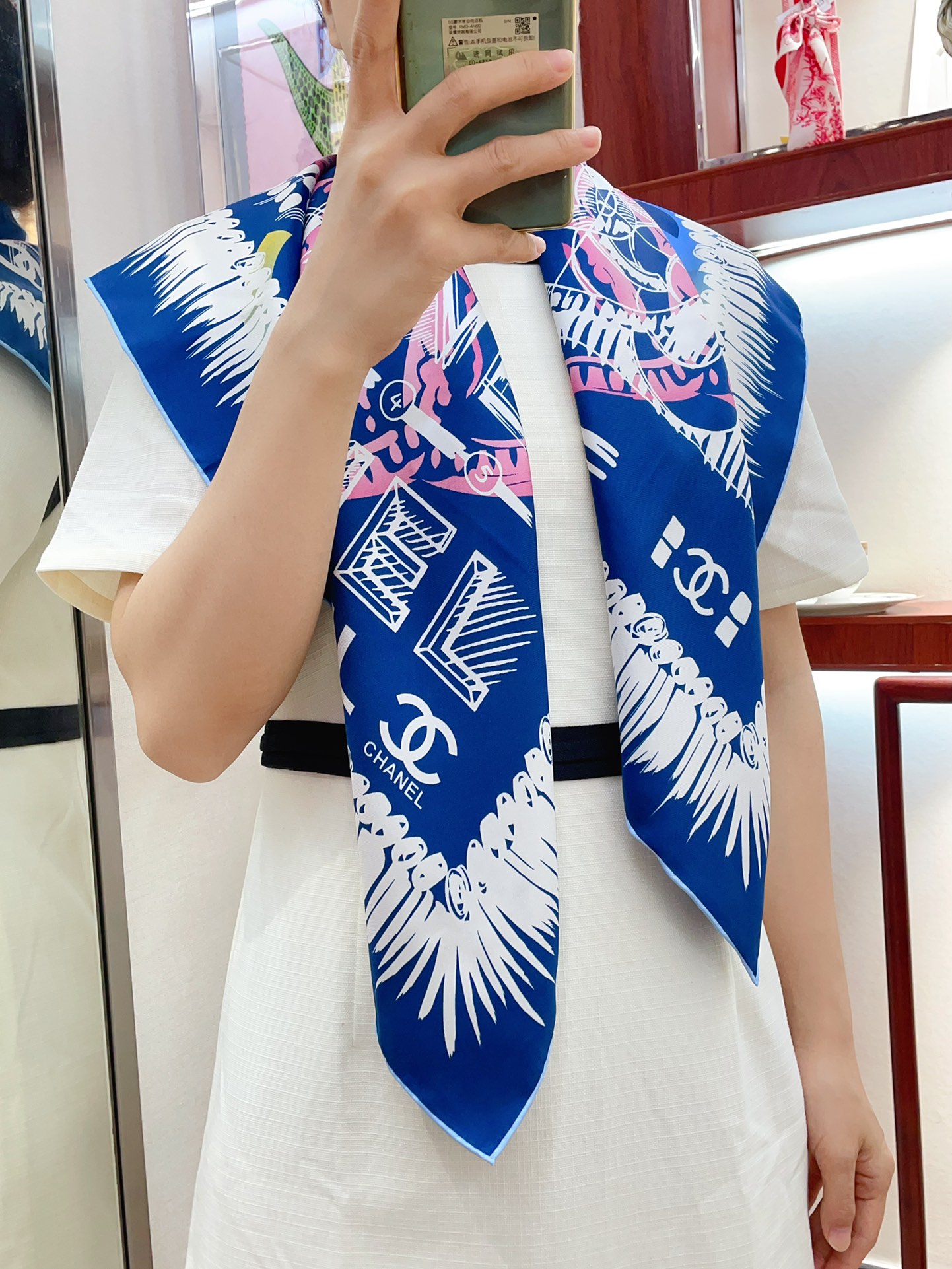 CC Scarf 90*90cm 0012