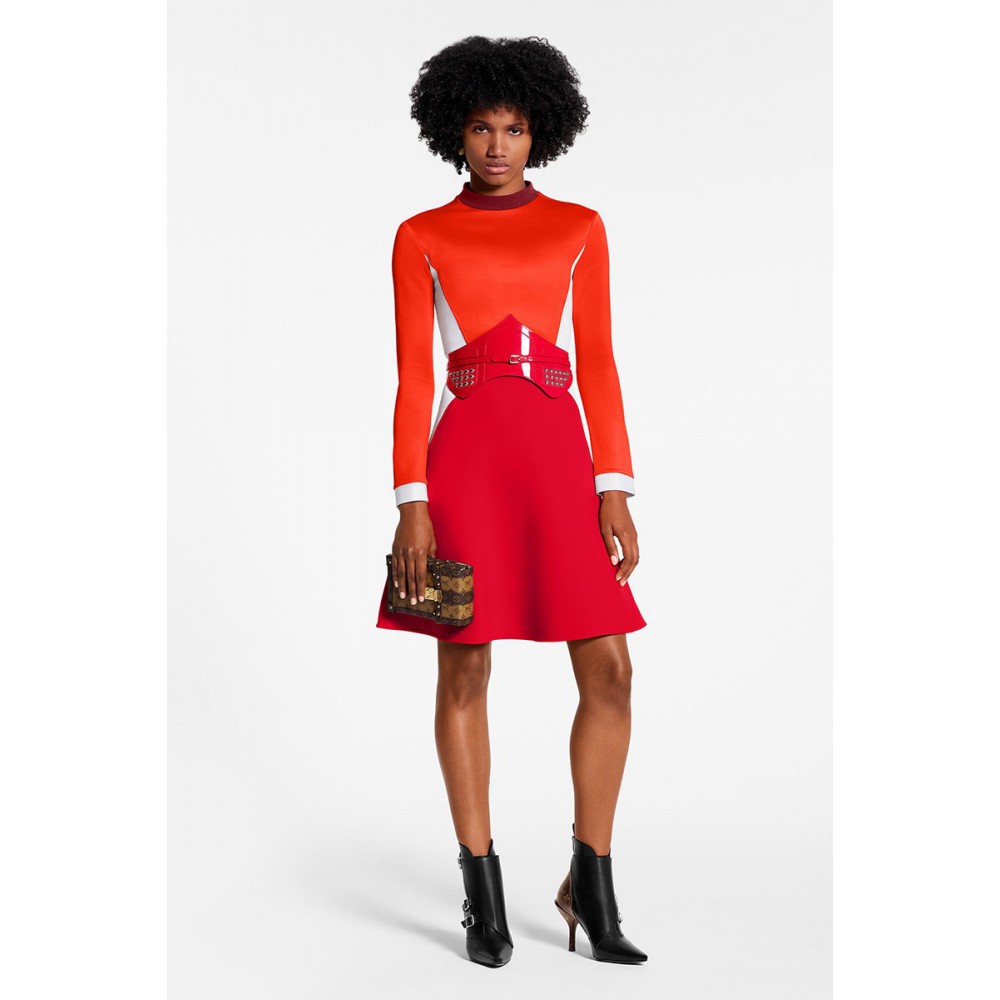 L M67873 Vertical Trunk Pochette