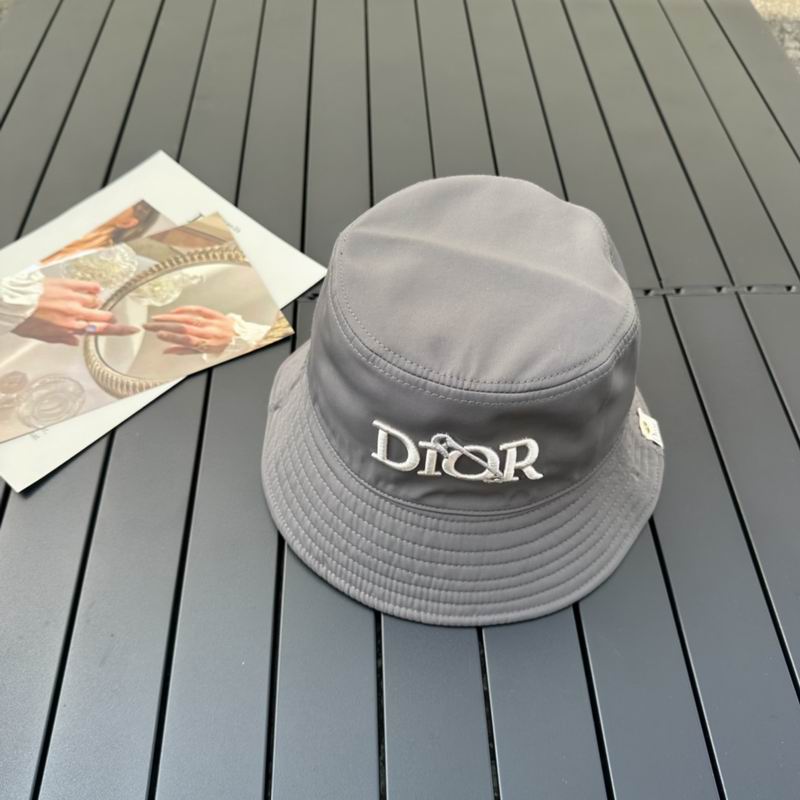 DD hat 03