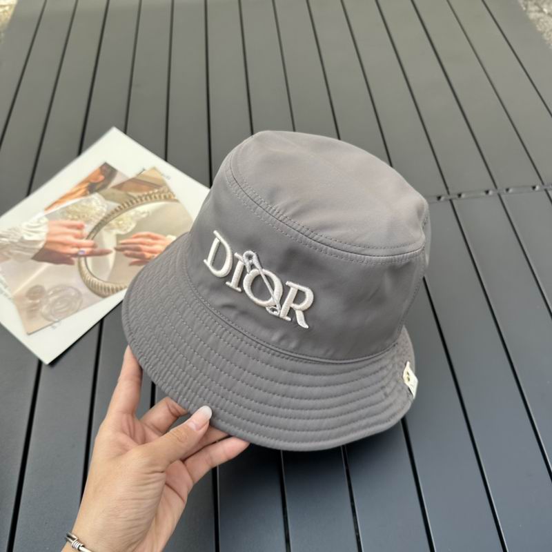 DD hat 03