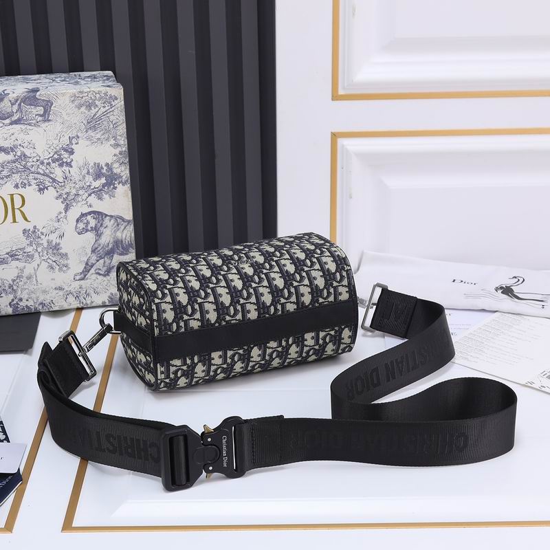 D Lingot man bag  21.5x11x12.5cm