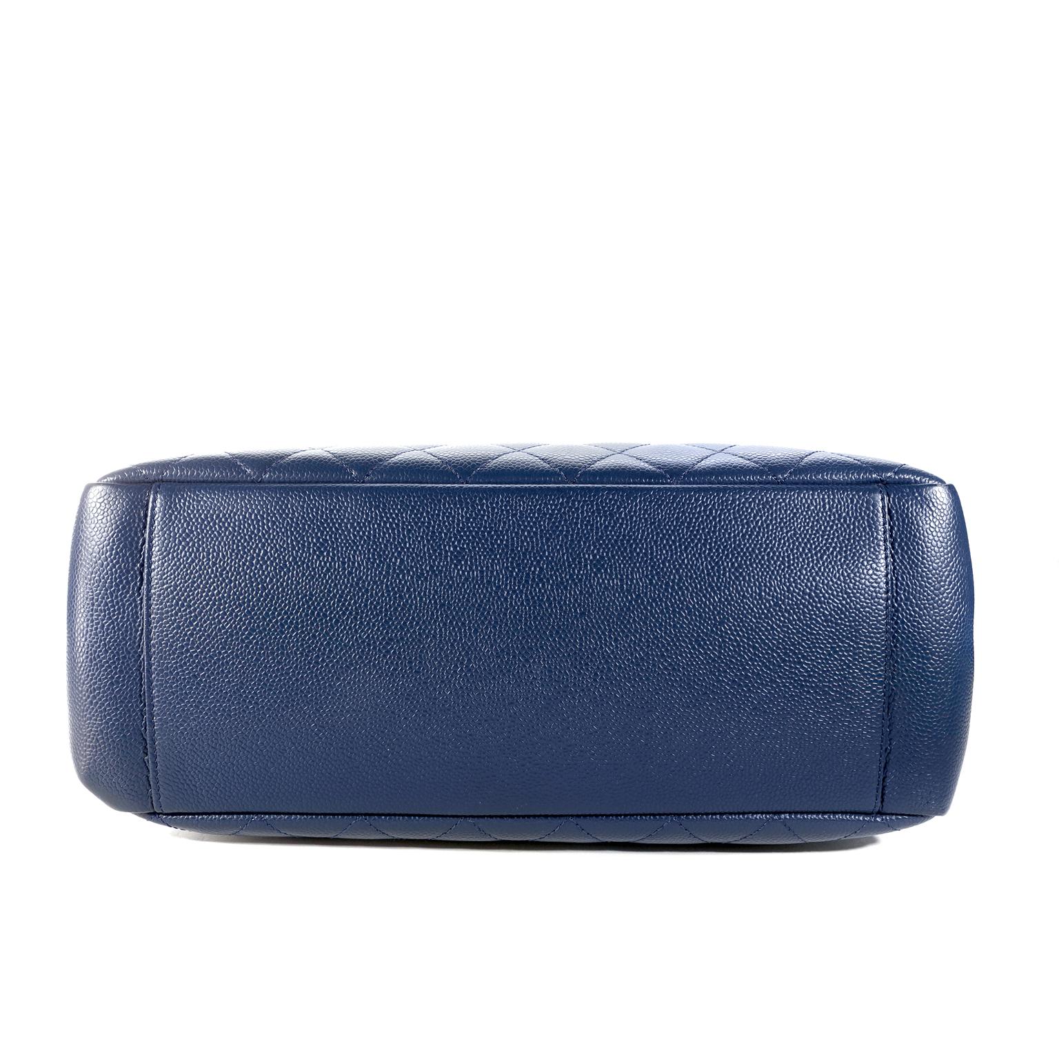 cc Grand Shopping Tote Quilted Caviar XL