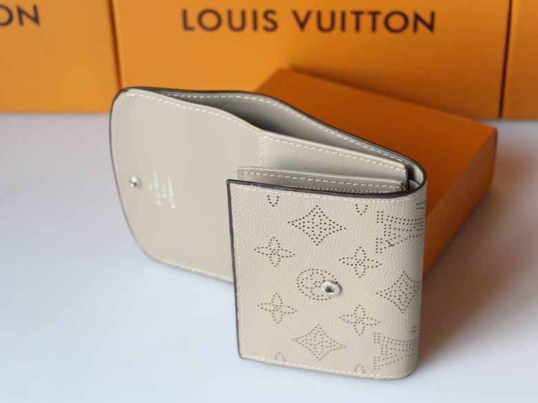 LV Bag 12X9.5X3cm 03