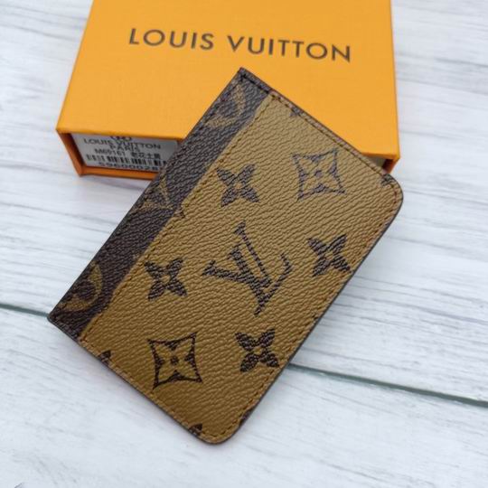 LV Bag  20X12X6cm 28